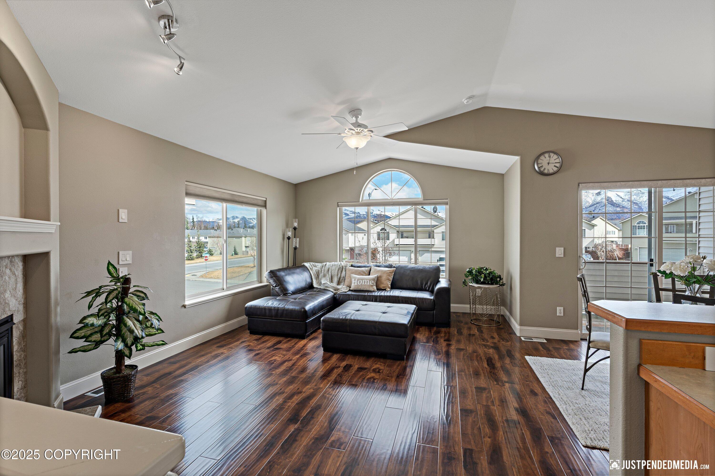 244 Whisper Knoll Circle #29R, Anchorage, Alaska image 3