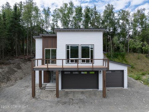 Homes For Sale - 18052 Rivervista Road<br/> Eagle River, AK 99577
