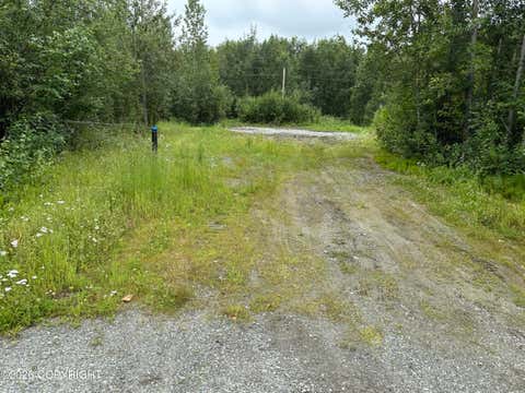 Photo of 5580 W Limberlost Avenue, Wasilla, AK 99623 (MLS # 26-9913)