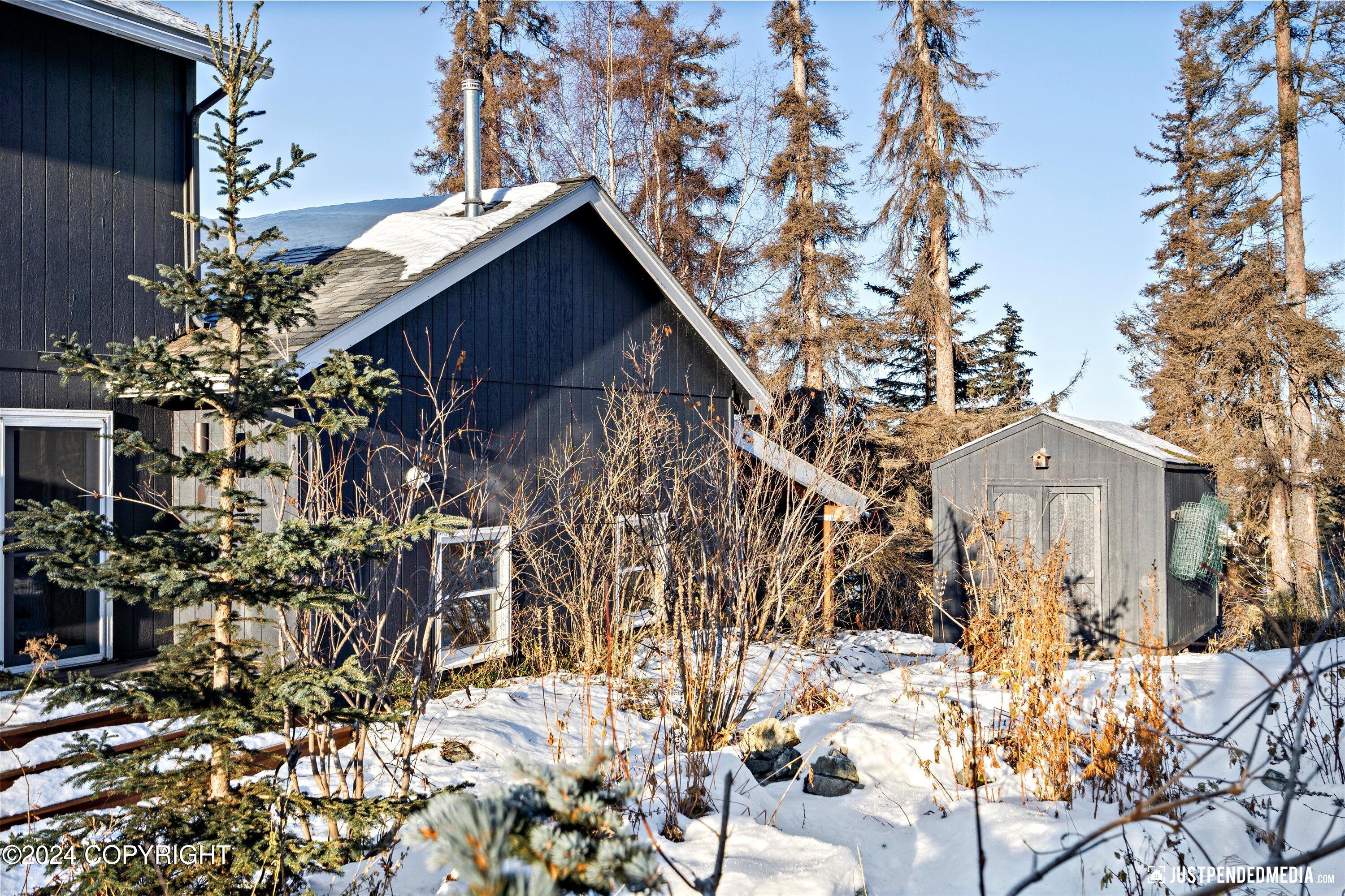 Anchorage, Alaska 99516, United States, 4 Bedrooms Bedrooms, ,3 BathroomsBathrooms,Residential,Pending,32663