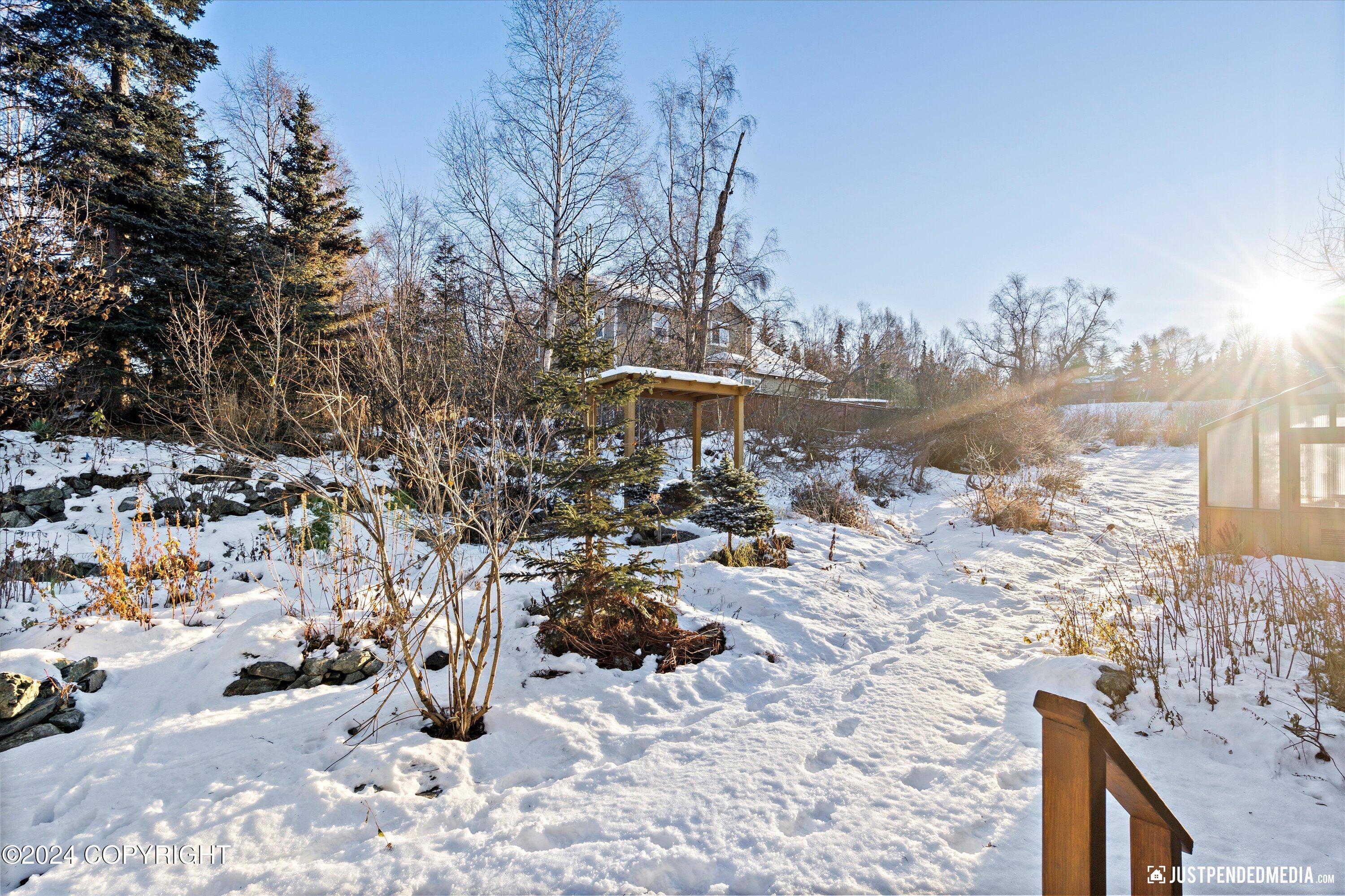 Anchorage, Alaska 99516, United States, 4 Bedrooms Bedrooms, ,3 BathroomsBathrooms,Residential,Pending,32663