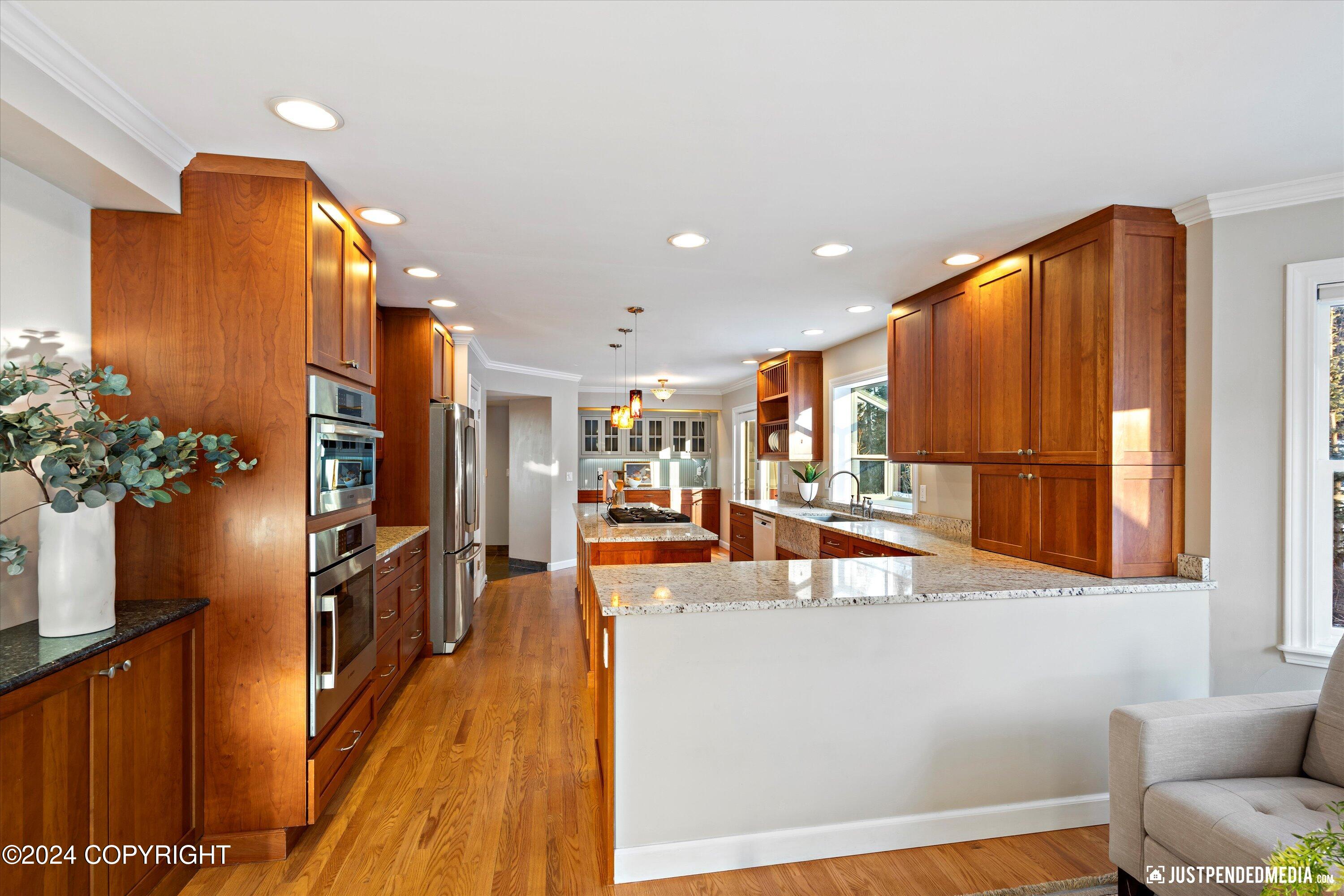 Anchorage, Alaska 99516, United States, 4 Bedrooms Bedrooms, ,3 BathroomsBathrooms,Residential,Pending,32663