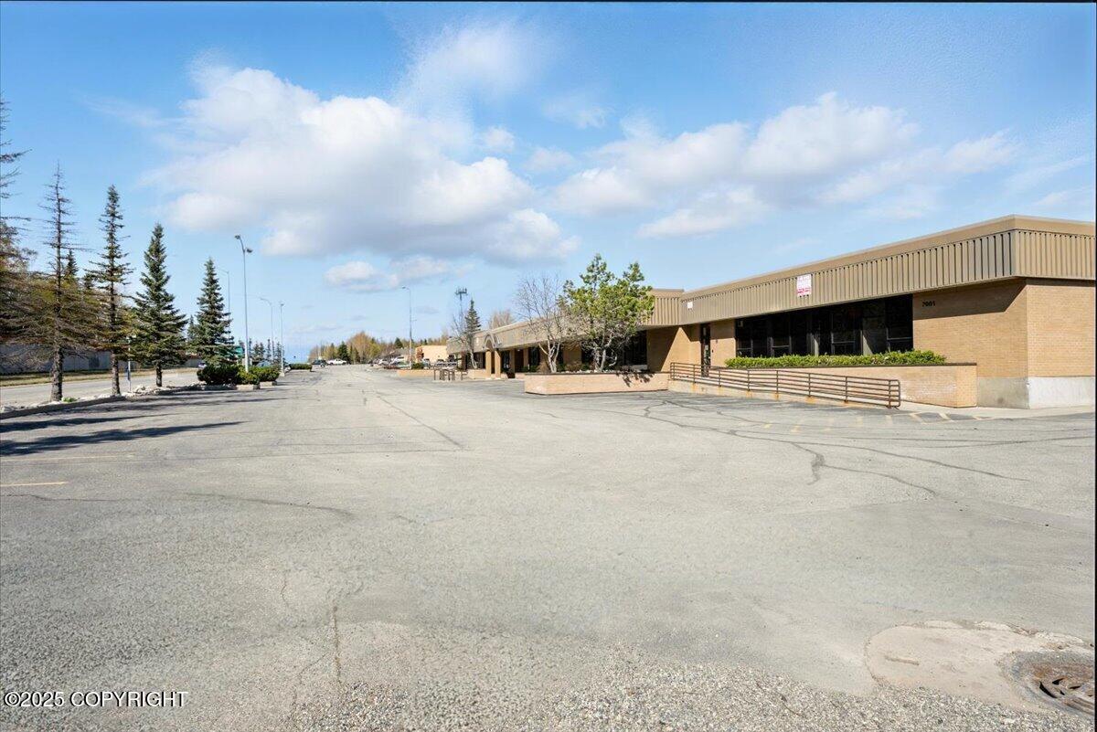 7001 Jewel Lake Road