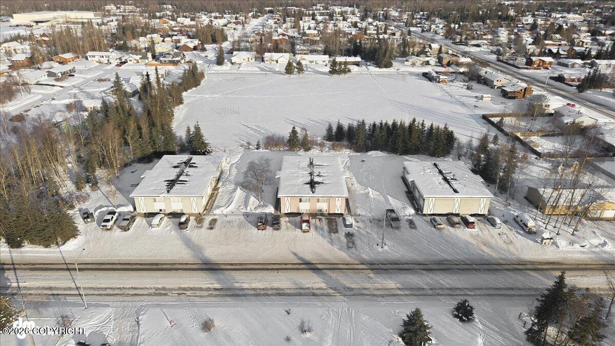 322 W Redoubt Avenue