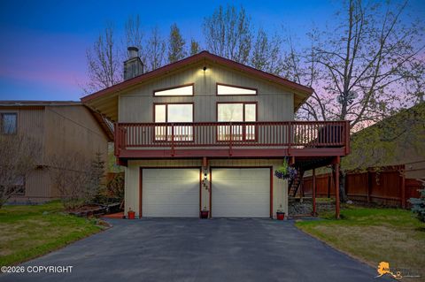 Homes For Sale - 7921 Casey Circle<br/> Anchorage, AK 99507