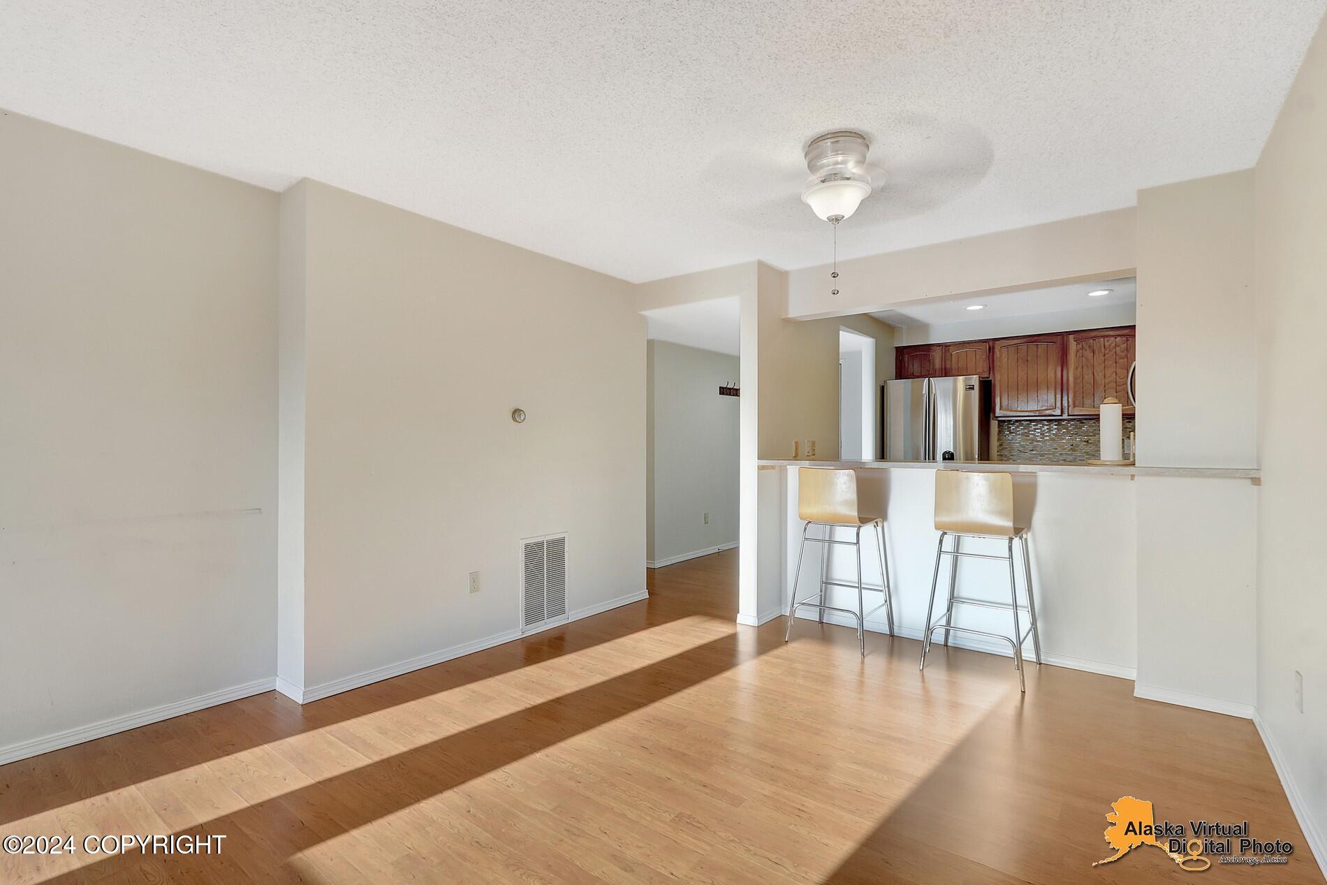 Anchorage, Alaska 99507, United States, 2 Bedrooms Bedrooms, ,1 BathroomBathrooms,Residential,Pending,37941