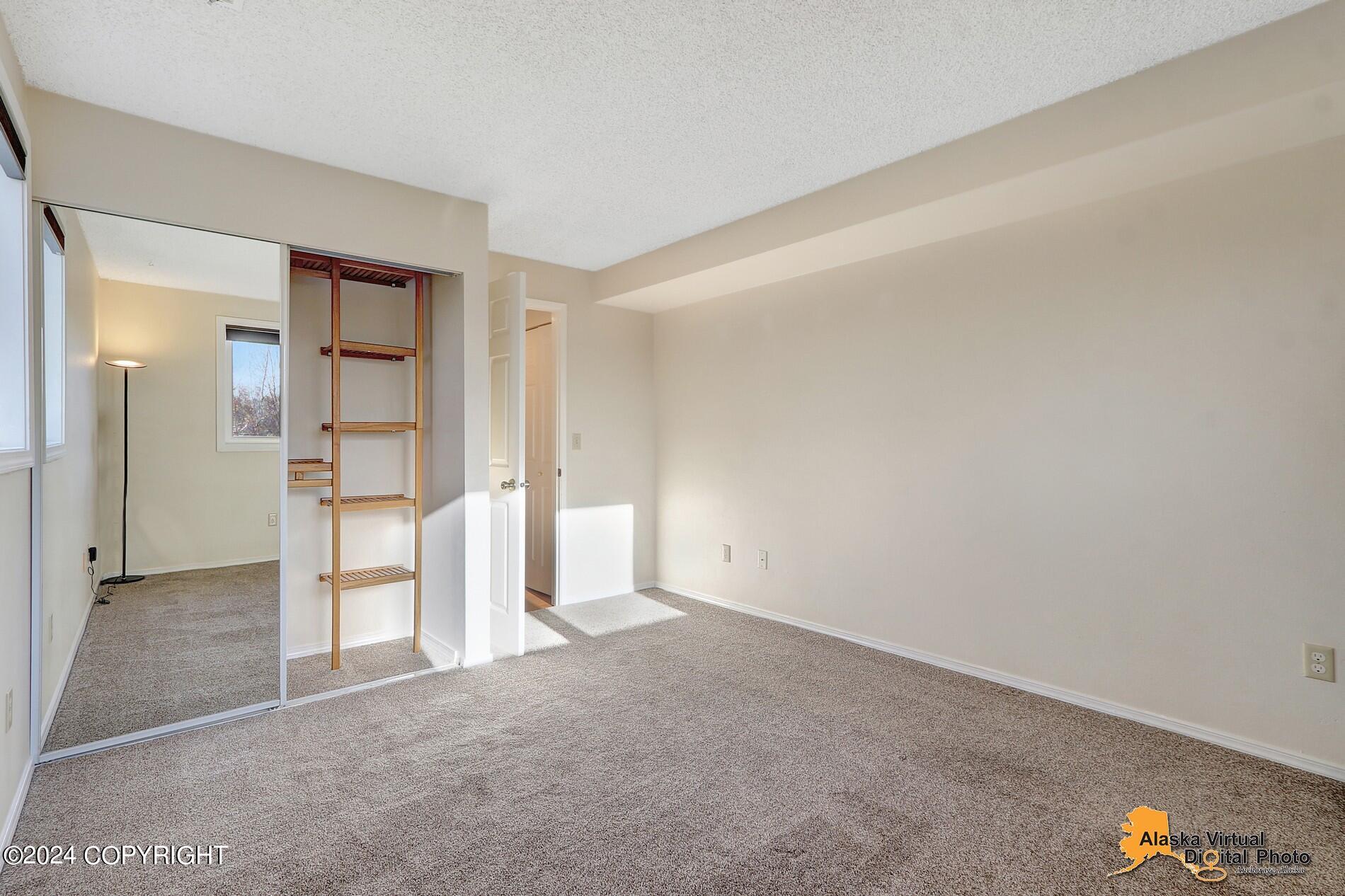 Anchorage, Alaska 99507, United States, 2 Bedrooms Bedrooms, ,1 BathroomBathrooms,Residential,Pending,37941