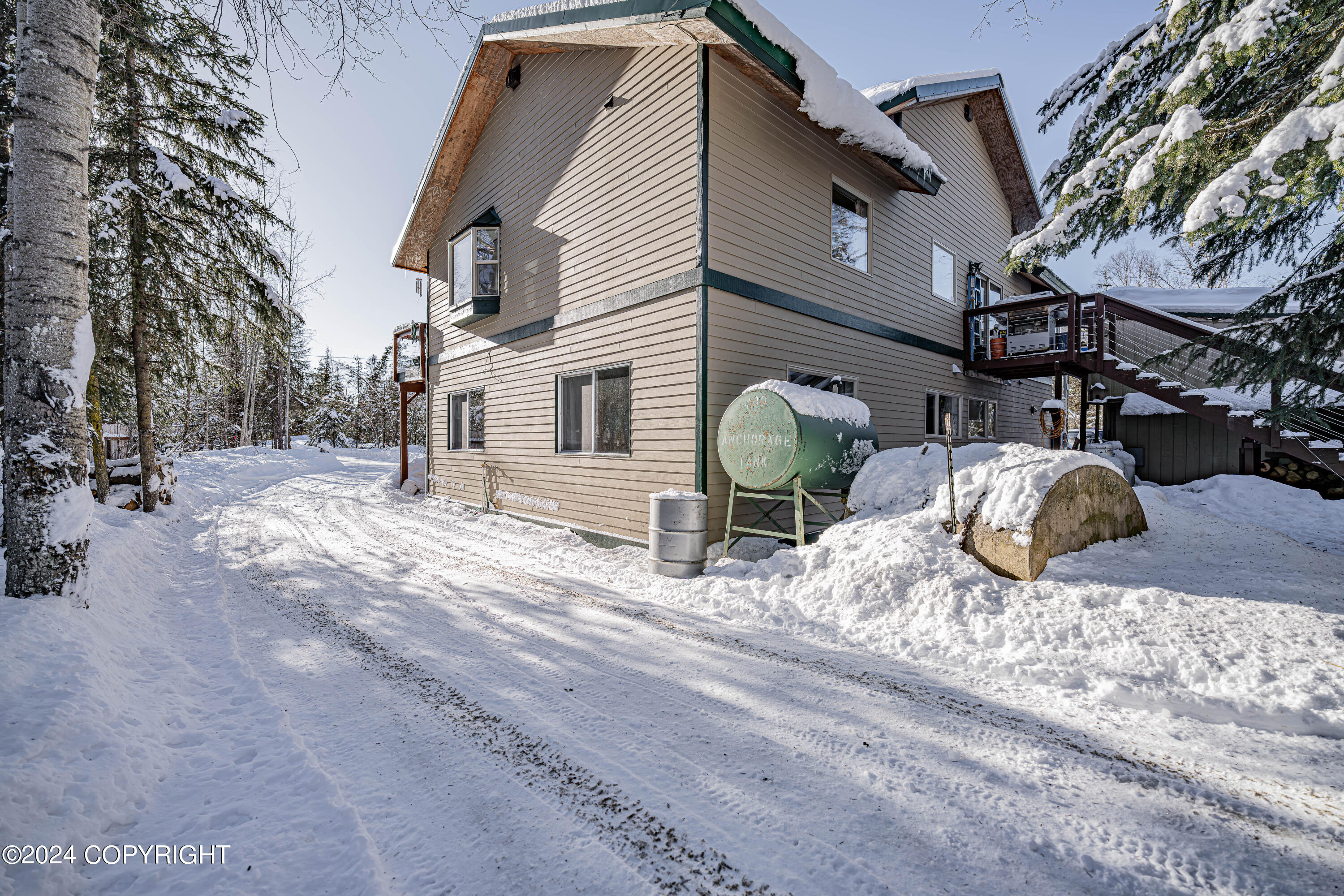 Cooper Landing, Alaska 99572, United States, 6 Bedrooms Bedrooms, ,4 BathroomsBathrooms,Residential,Active,63856