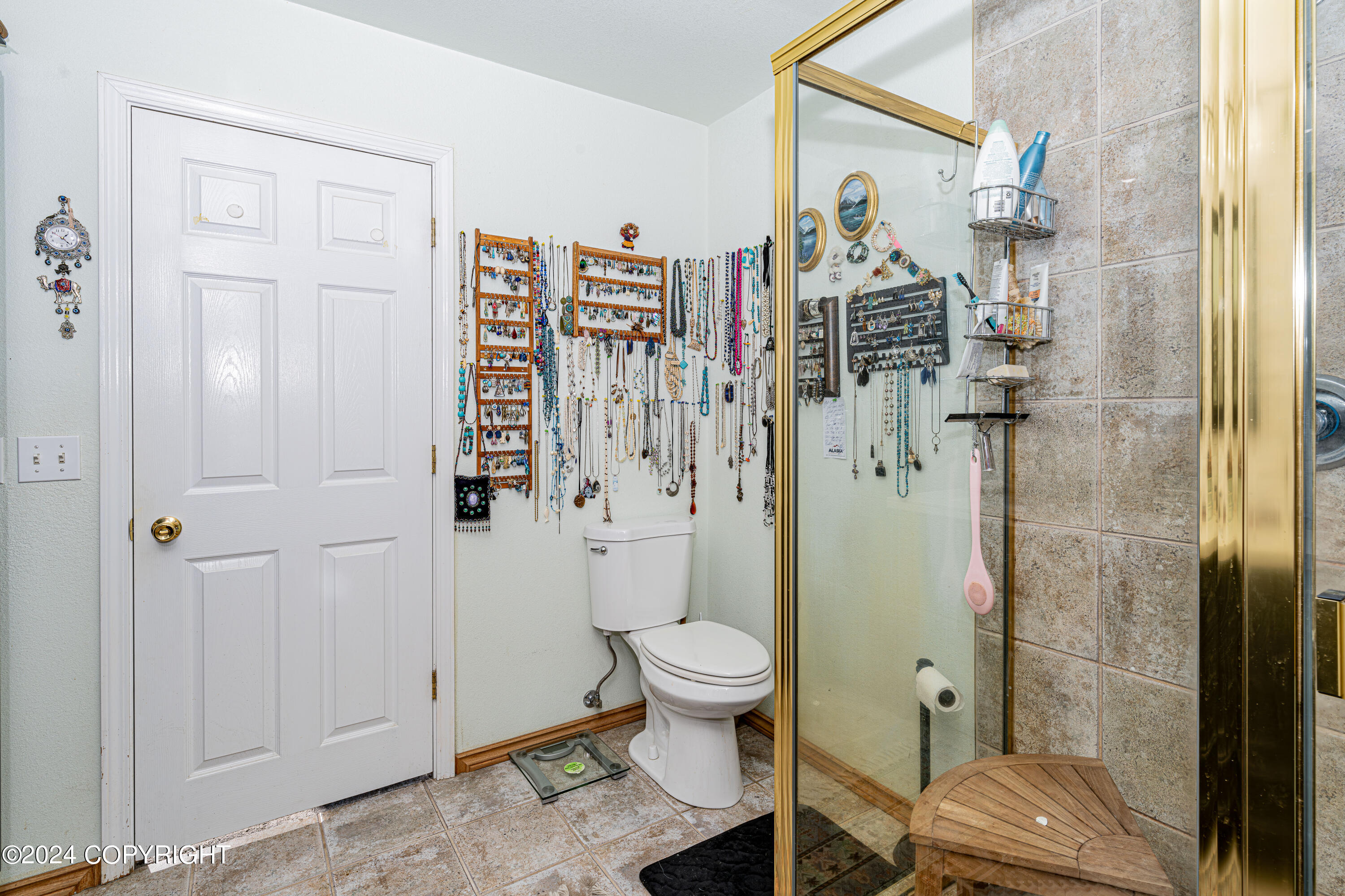 Cooper Landing, Alaska 99572, United States, 6 Bedrooms Bedrooms, ,4 BathroomsBathrooms,Residential,Active,63856