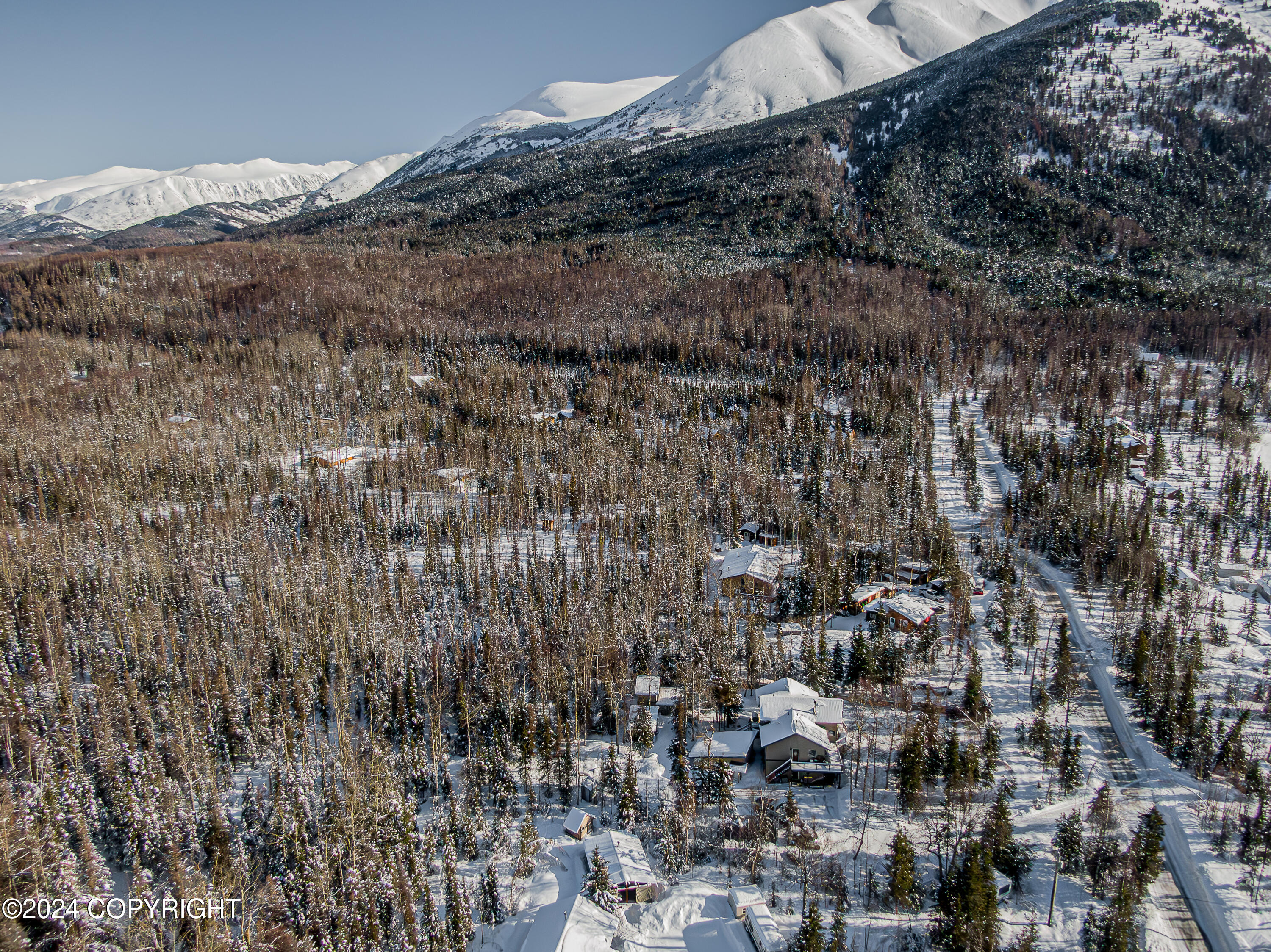 Cooper Landing, Alaska 99572, United States, 6 Bedrooms Bedrooms, ,4 BathroomsBathrooms,Residential,Active,63856