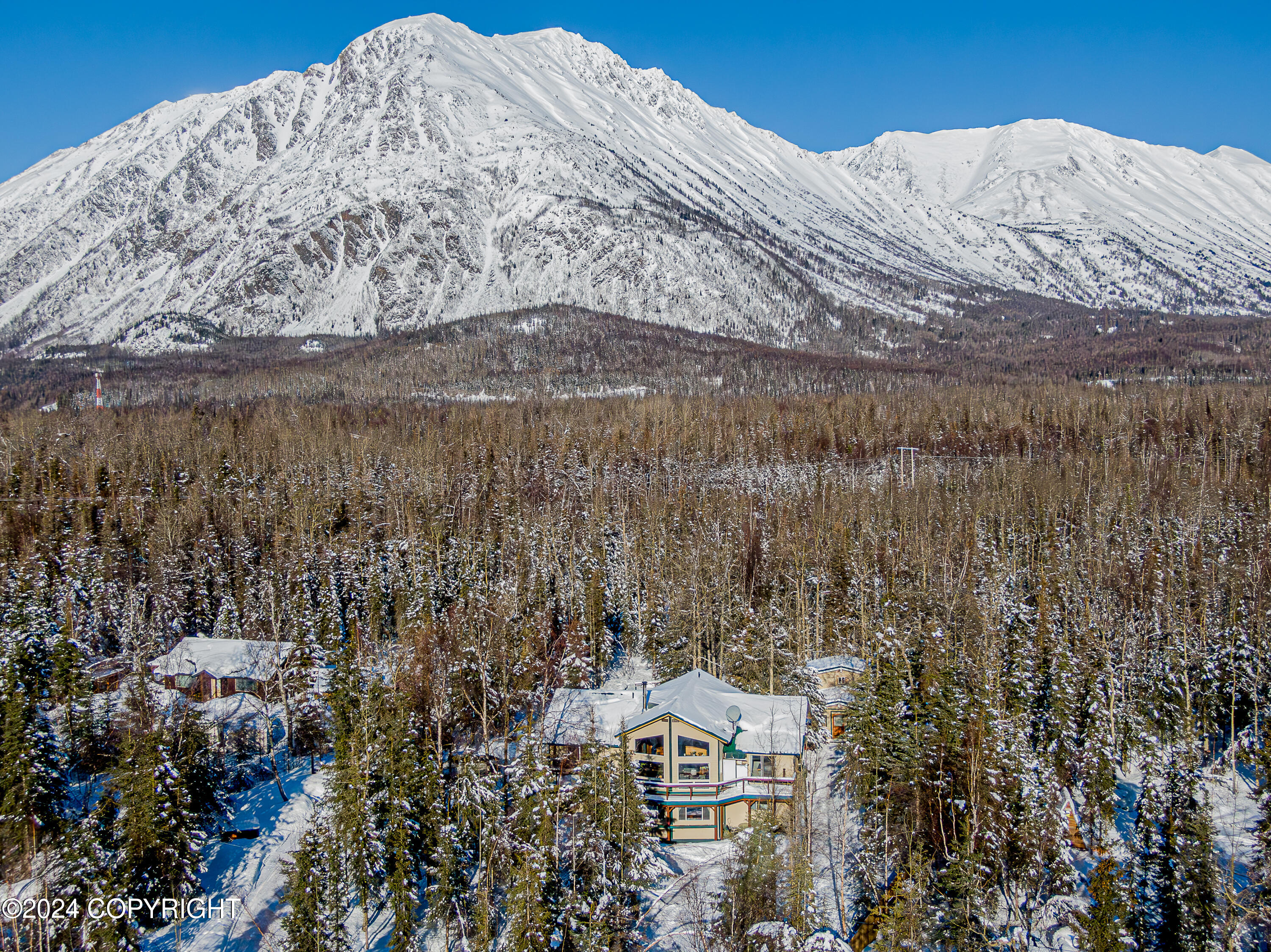 Cooper Landing, Alaska 99572, United States, 6 Bedrooms Bedrooms, ,4 BathroomsBathrooms,Residential,Active,63856