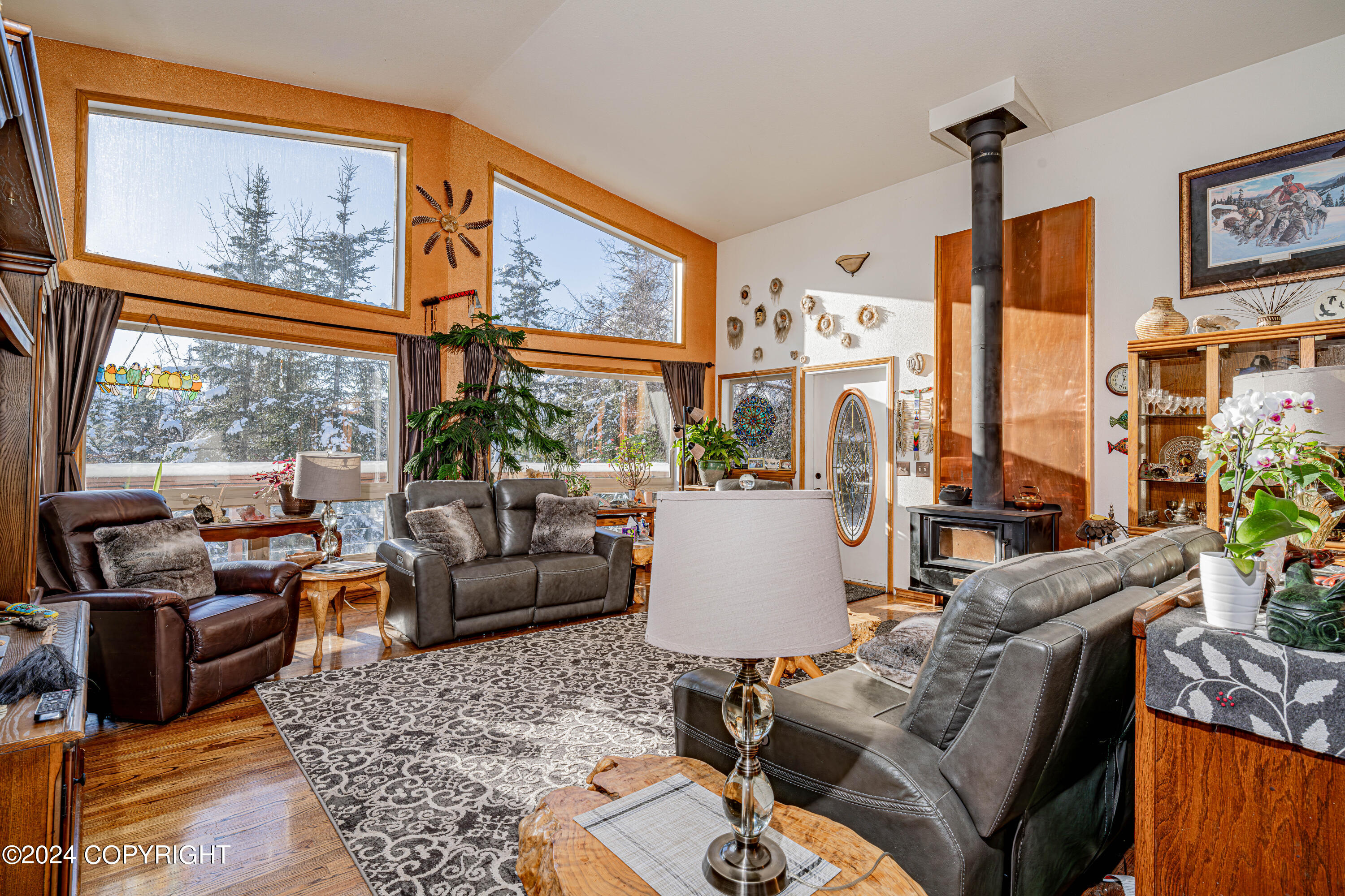 Cooper Landing, Alaska 99572, United States, 6 Bedrooms Bedrooms, ,4 BathroomsBathrooms,Residential,Active,63856