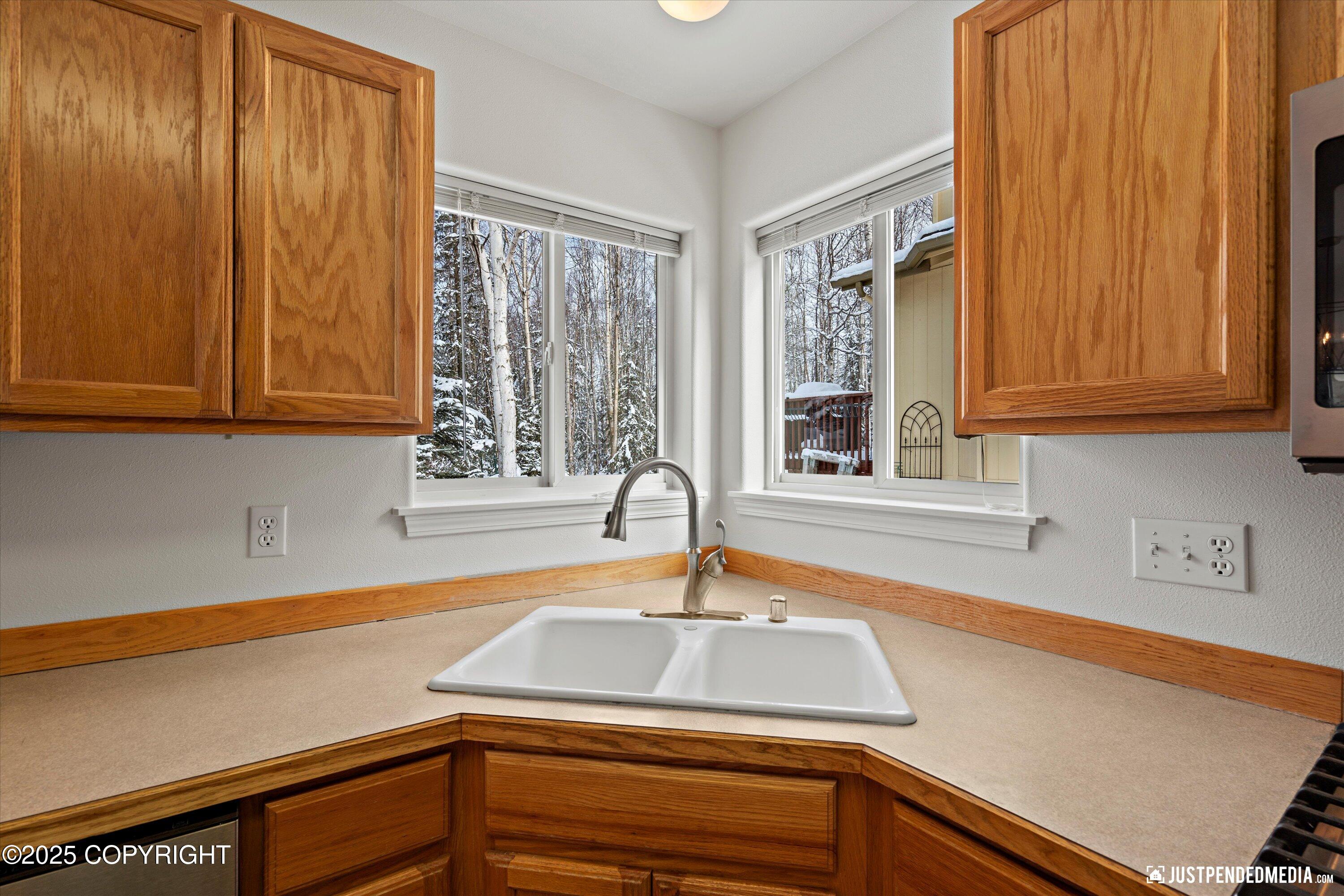 7811 Wildbrook Court, Anchorage, Idaho image 12