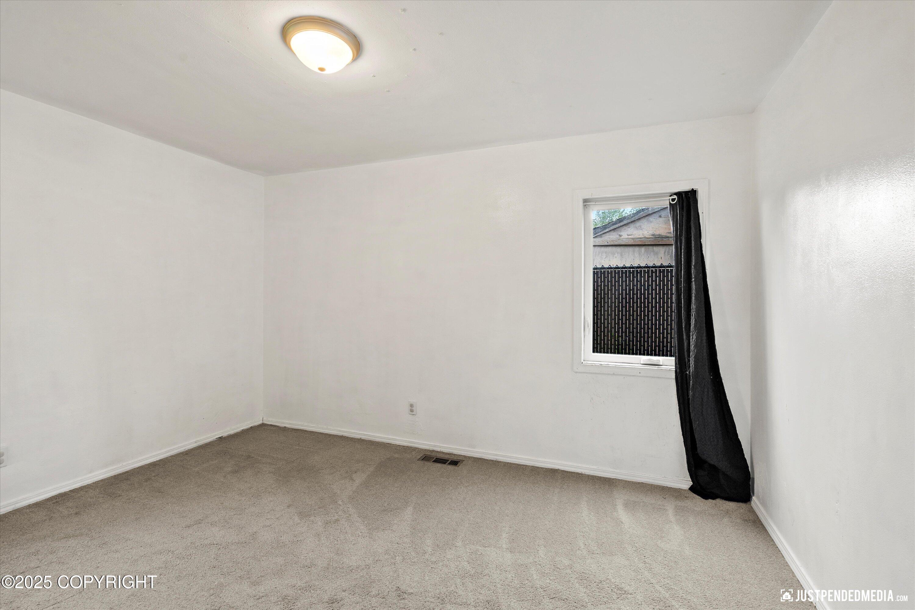 Anchorage, Alaska 99508, United States, 3 Bedrooms Bedrooms, ,1 BathroomBathrooms,Residential,Active,150005