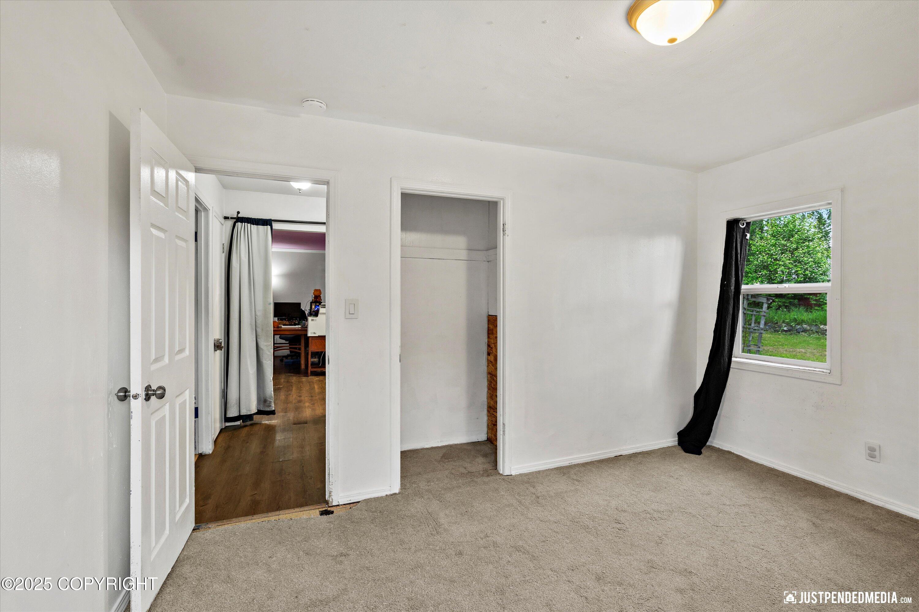 Anchorage, Alaska 99508, United States, 3 Bedrooms Bedrooms, ,1 BathroomBathrooms,Residential,Active,150005