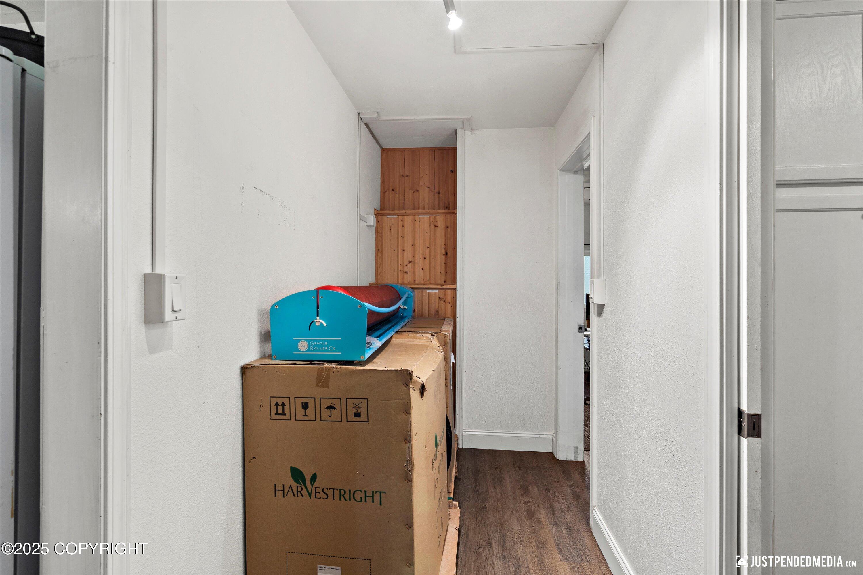 Anchorage, Alaska 99508, United States, 3 Bedrooms Bedrooms, ,1 BathroomBathrooms,Residential,Active,150005