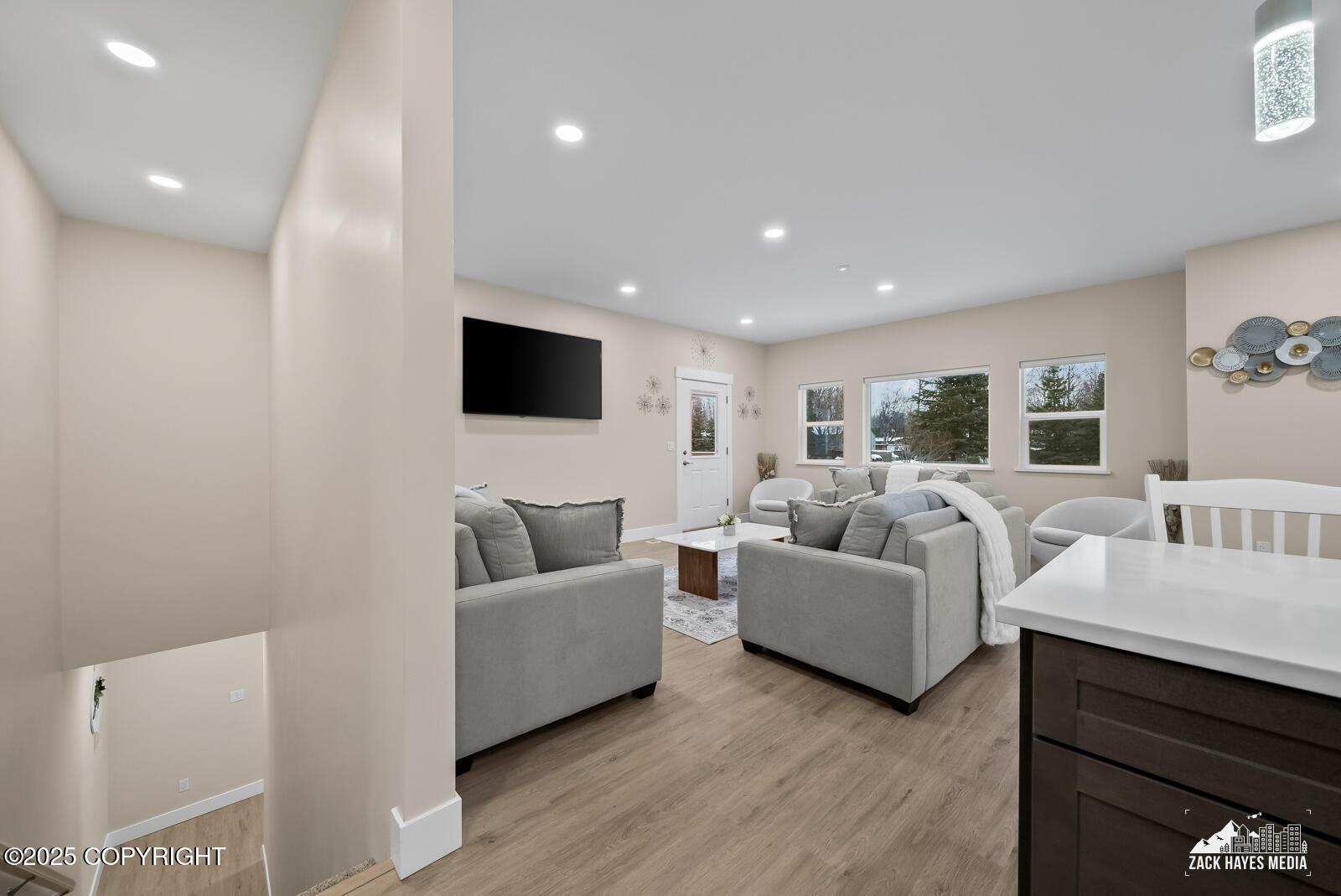 12284 Division Street, Anchorage, Alaska image 4