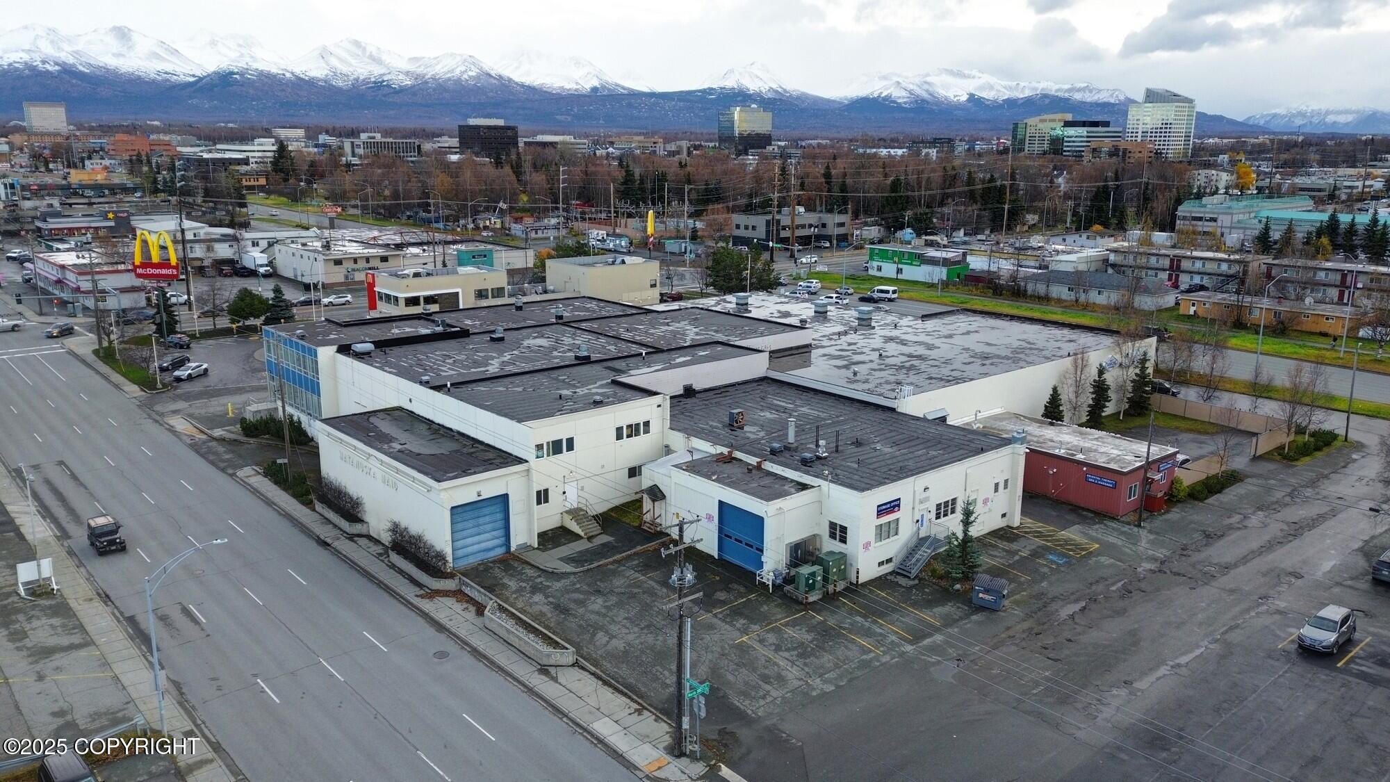 814 W Northern Lights Boulevard