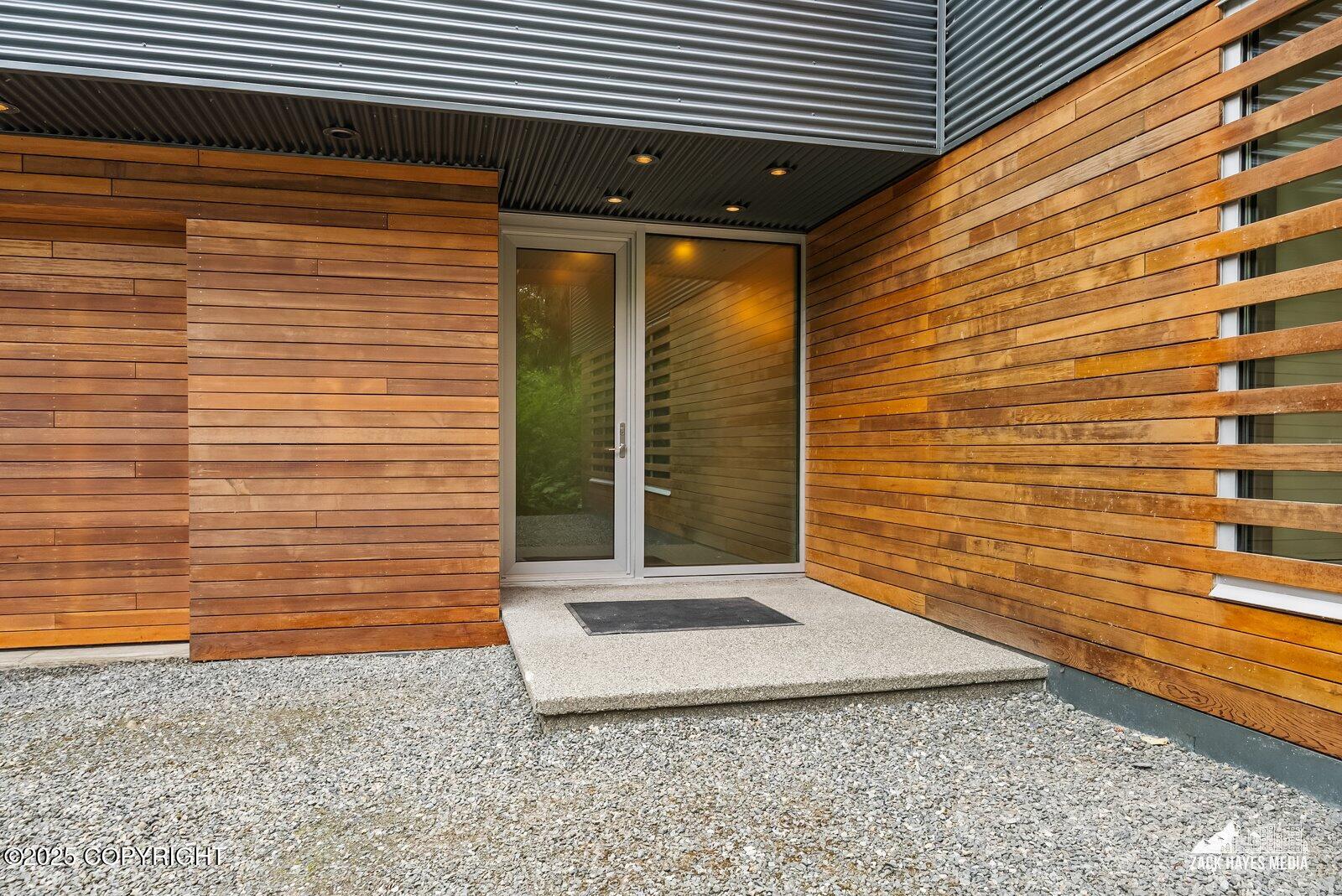 165 Davos Road