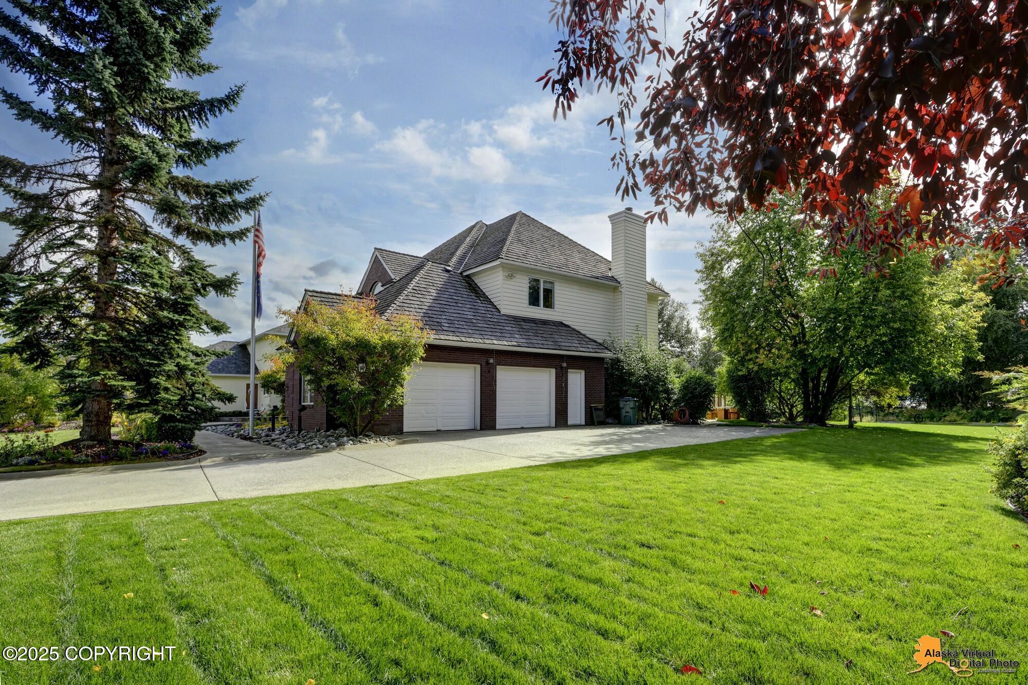 900 Botanical Heights Circle