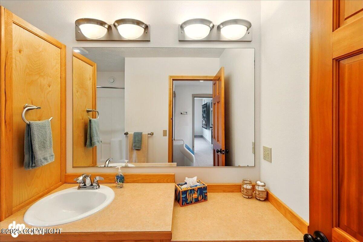 Homer, Alaska 99603, United States, 4 Bedrooms Bedrooms, ,3 BathroomsBathrooms,Residential,Active,152026