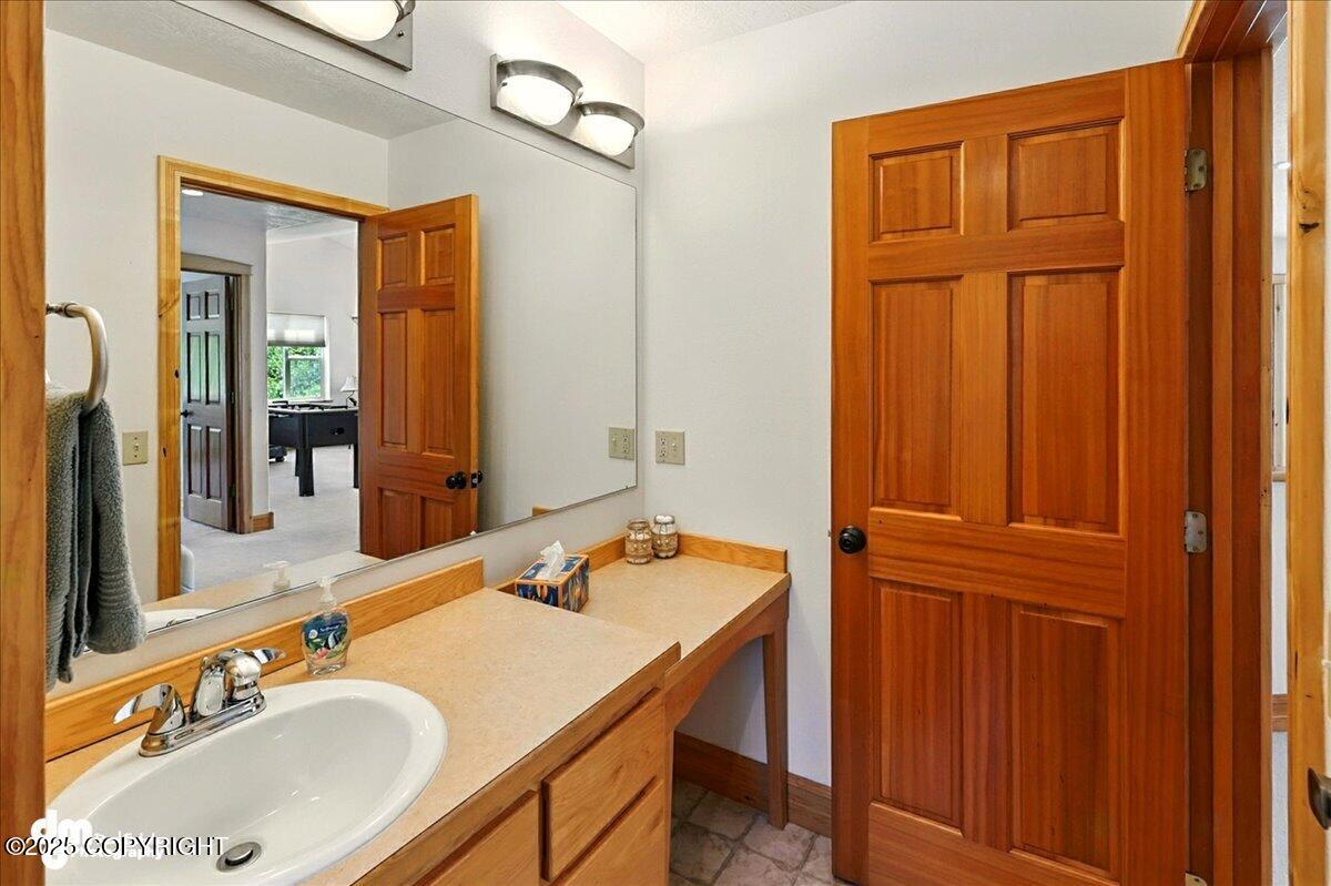 Homer, Alaska 99603, United States, 4 Bedrooms Bedrooms, ,3 BathroomsBathrooms,Residential,Active,152026