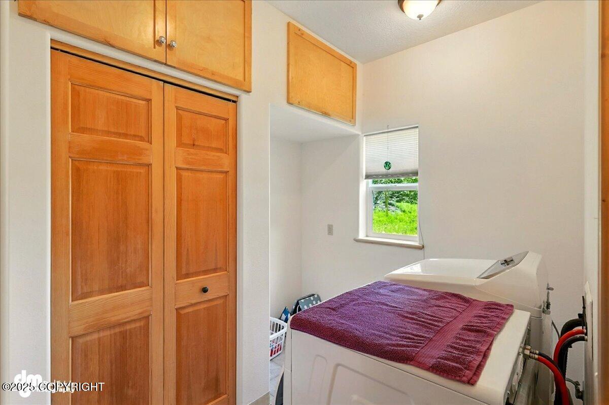 Homer, Alaska 99603, United States, 4 Bedrooms Bedrooms, ,3 BathroomsBathrooms,Residential,Active,152026