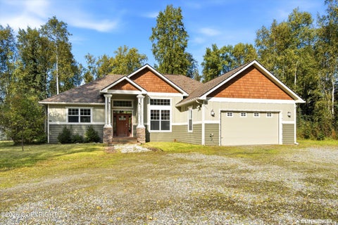 Homes For Sale - 8047 W Sun Ridge Circle<br/> Wasilla, AK 99623