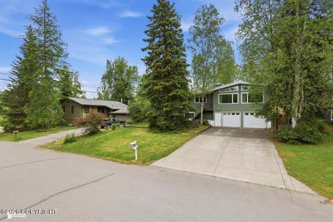 Homes For Sale - 3711 Laron Lane<br/> Anchorage, AK 99504
