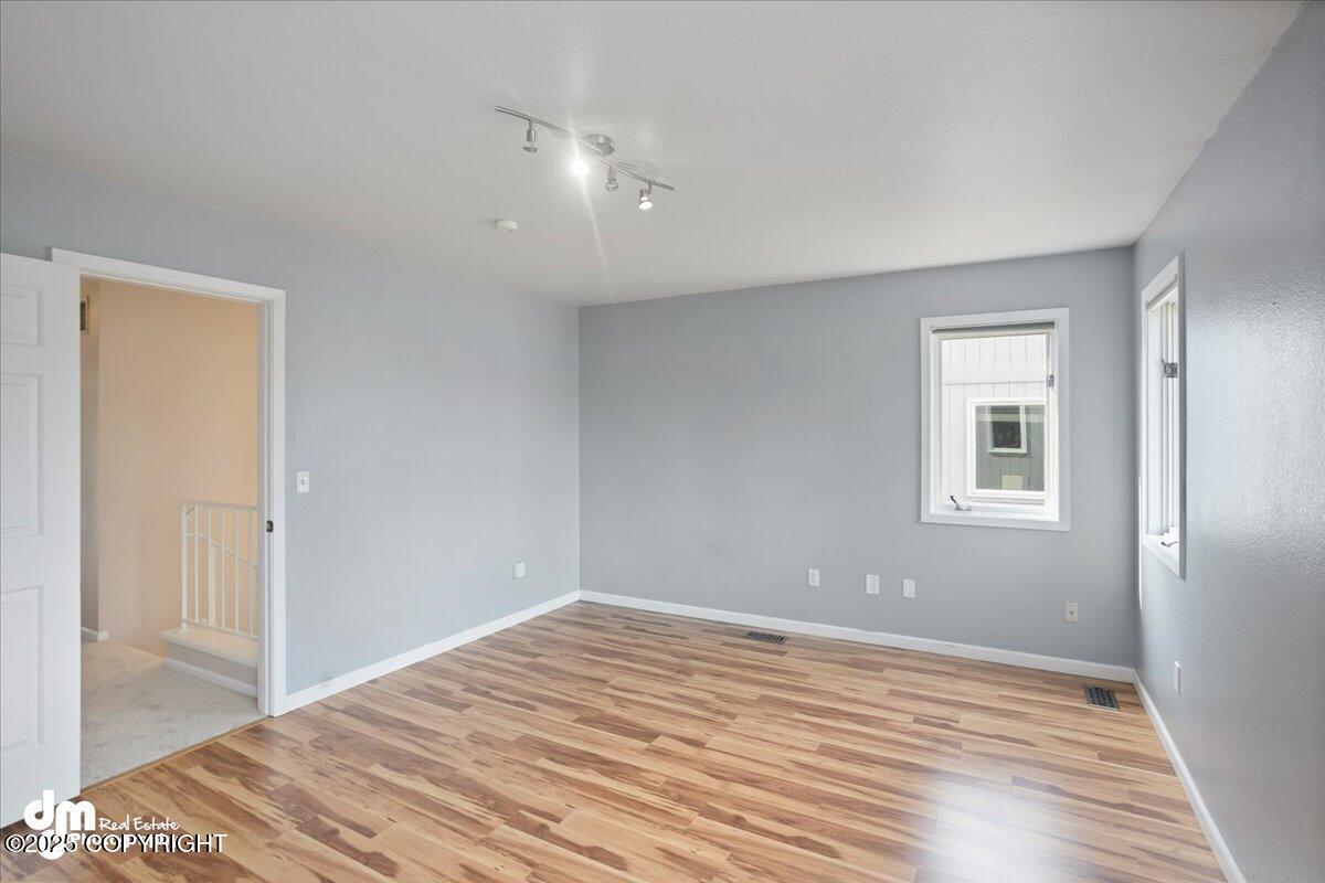 1917 Parkview Circle, Anchorage, Alaska image 31