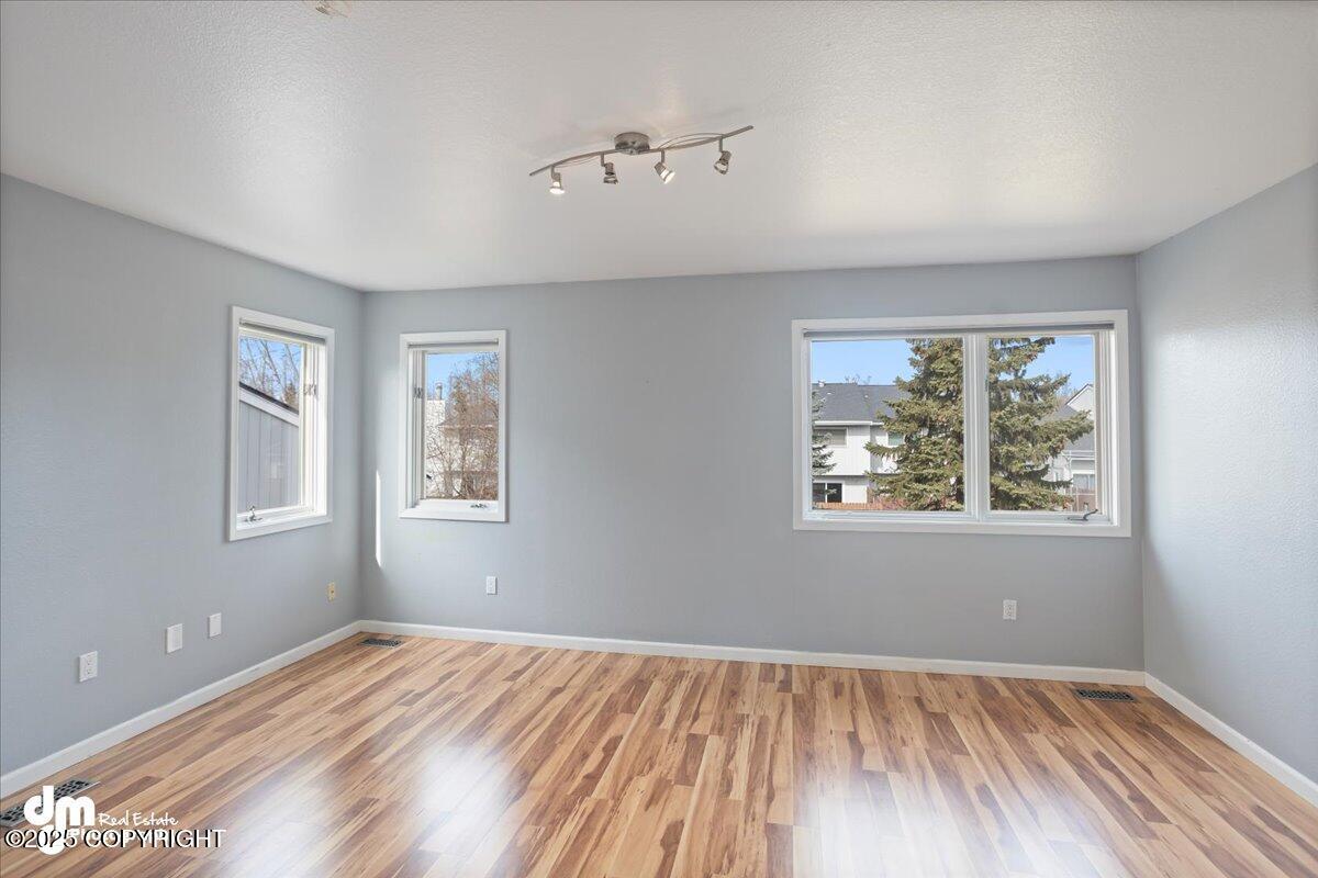 1917 Parkview Circle, Anchorage, Alaska image 28