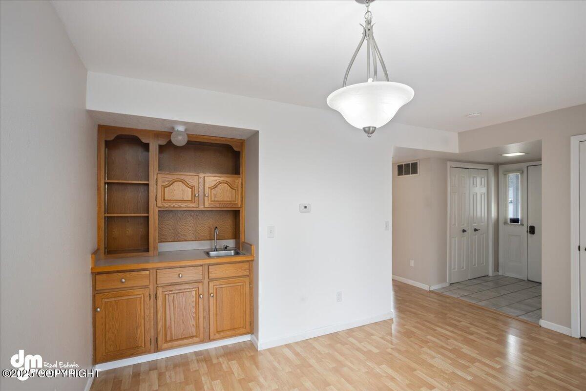 1917 Parkview Circle, Anchorage, Alaska image 18