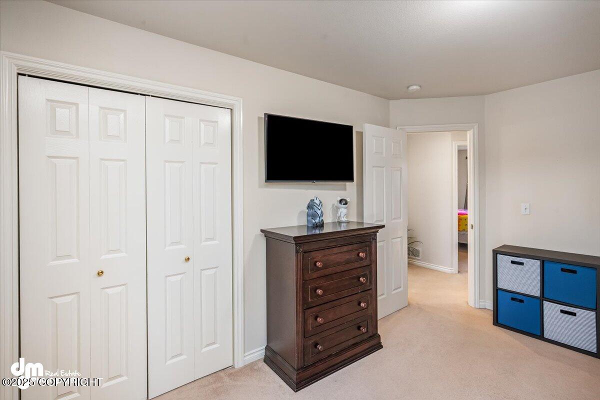 8709 Lassen Street, Eagle River, Alaska image 40