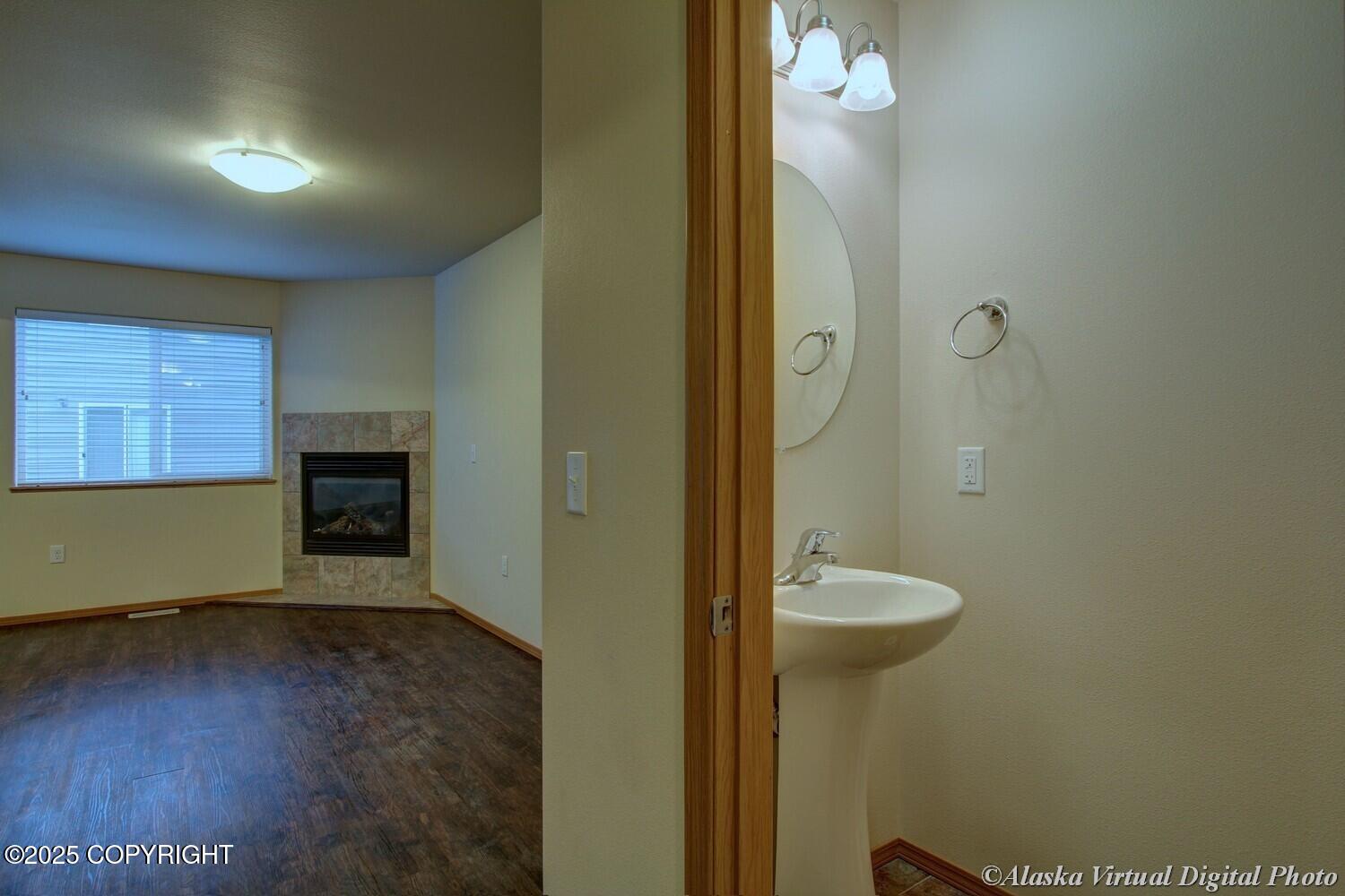 Wasilla, Alaska 99654, United States, 3 Bedrooms Bedrooms, ,2 BathroomsBathrooms,Residential,Active,96317