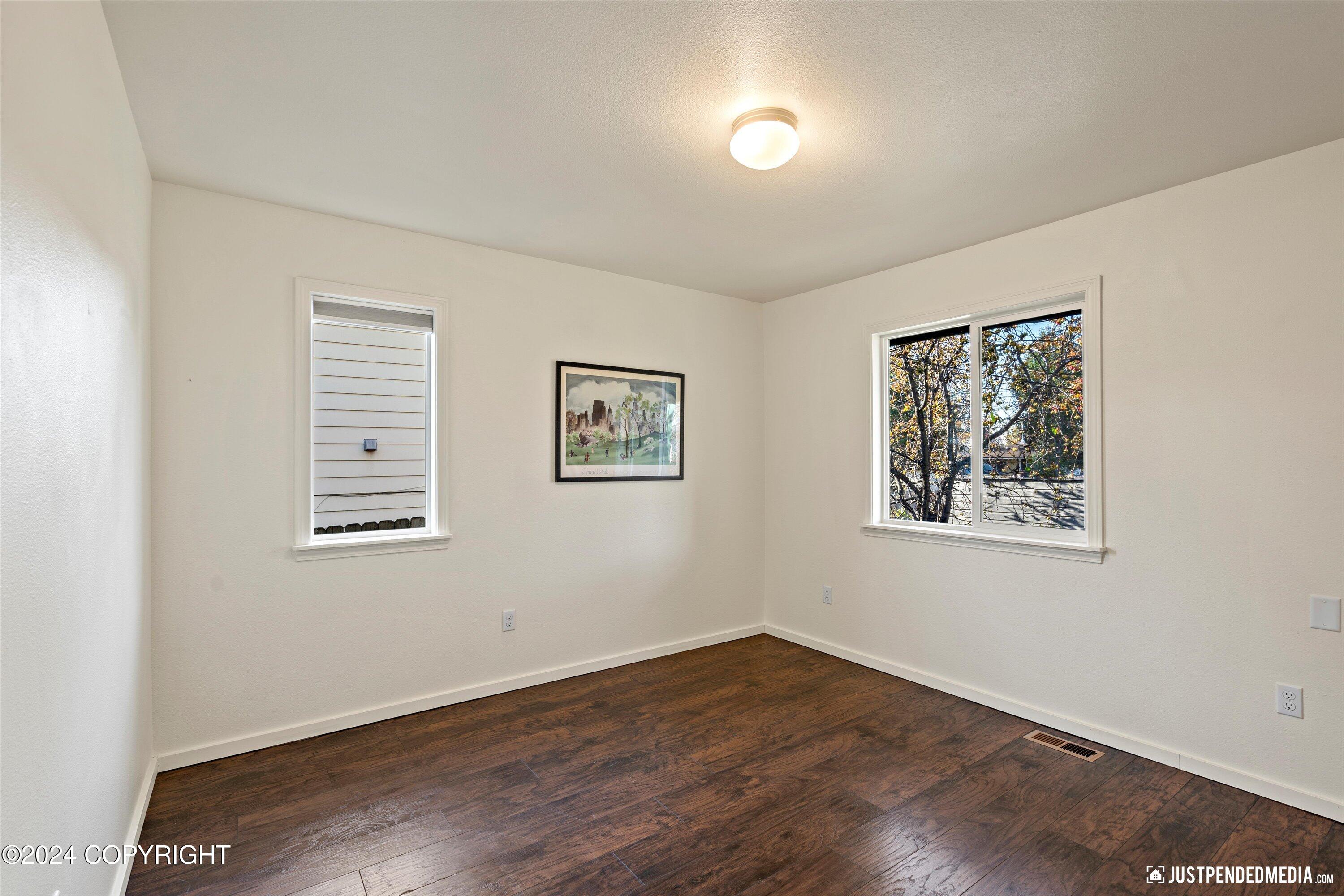 Anchorage, Alaska 99508, United States, 3 Bedrooms Bedrooms, ,1 BathroomBathrooms,Residential,Pending,38018