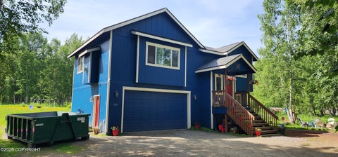 Photo of 3060 N Edgewater Drive, Wasilla, AK 99623 (MLS # 26-7082)