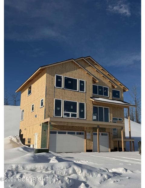 Homes For Sale - 8840 Becks View Circle<br/> Anchorage, AK 99502