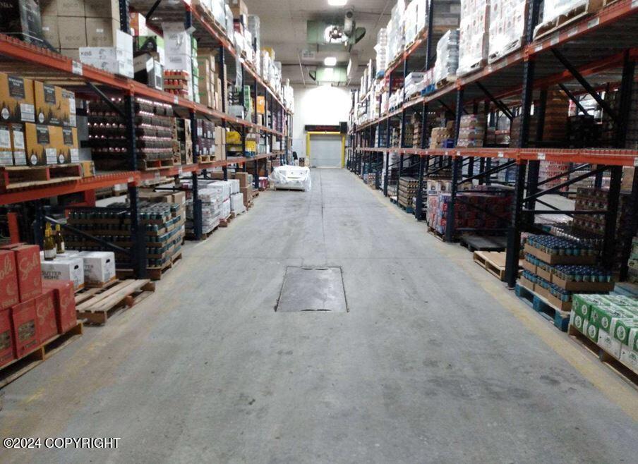 945 Elizabeth Street