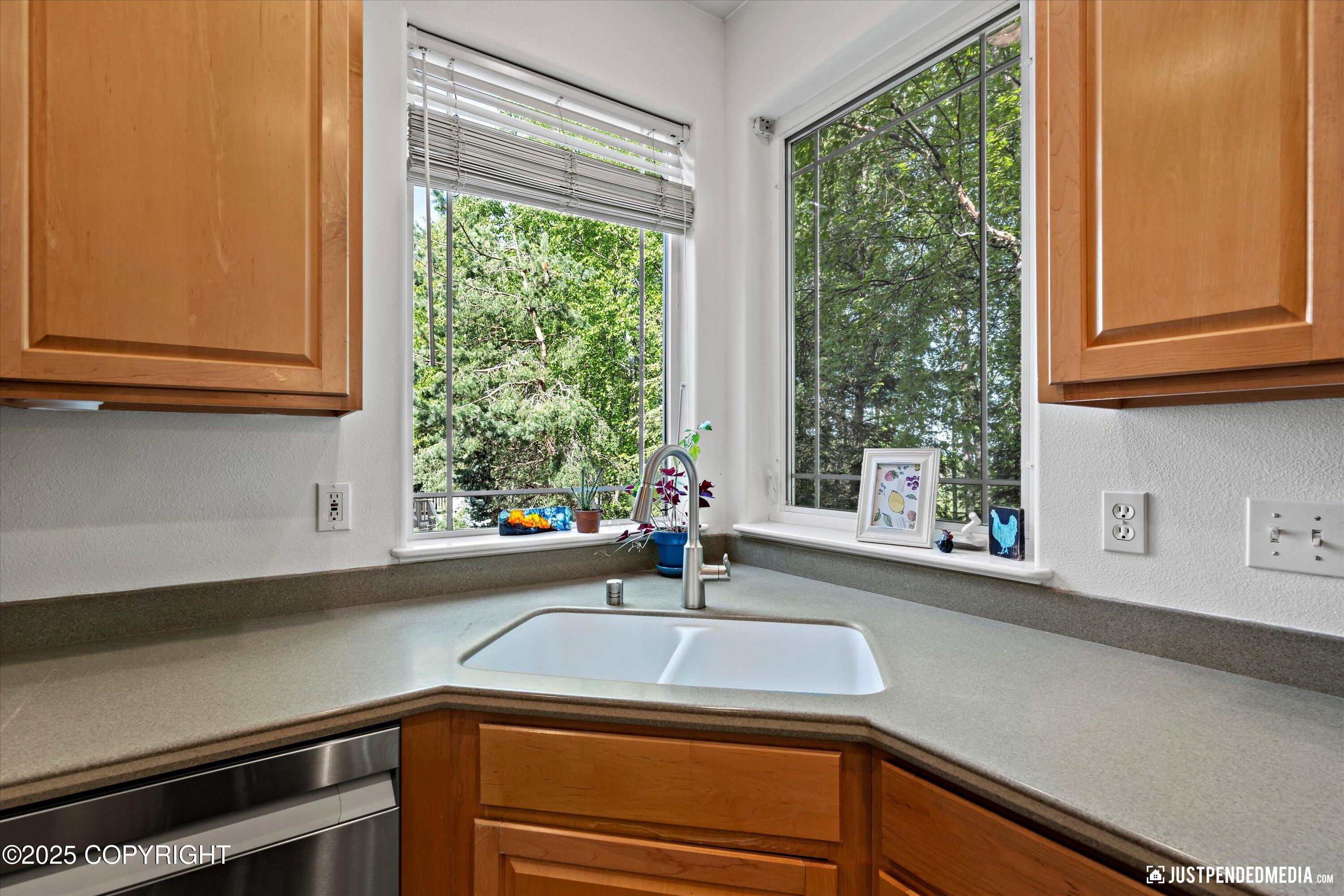 17103 Yellowstone Drive, Eagle River, Alaska image 16