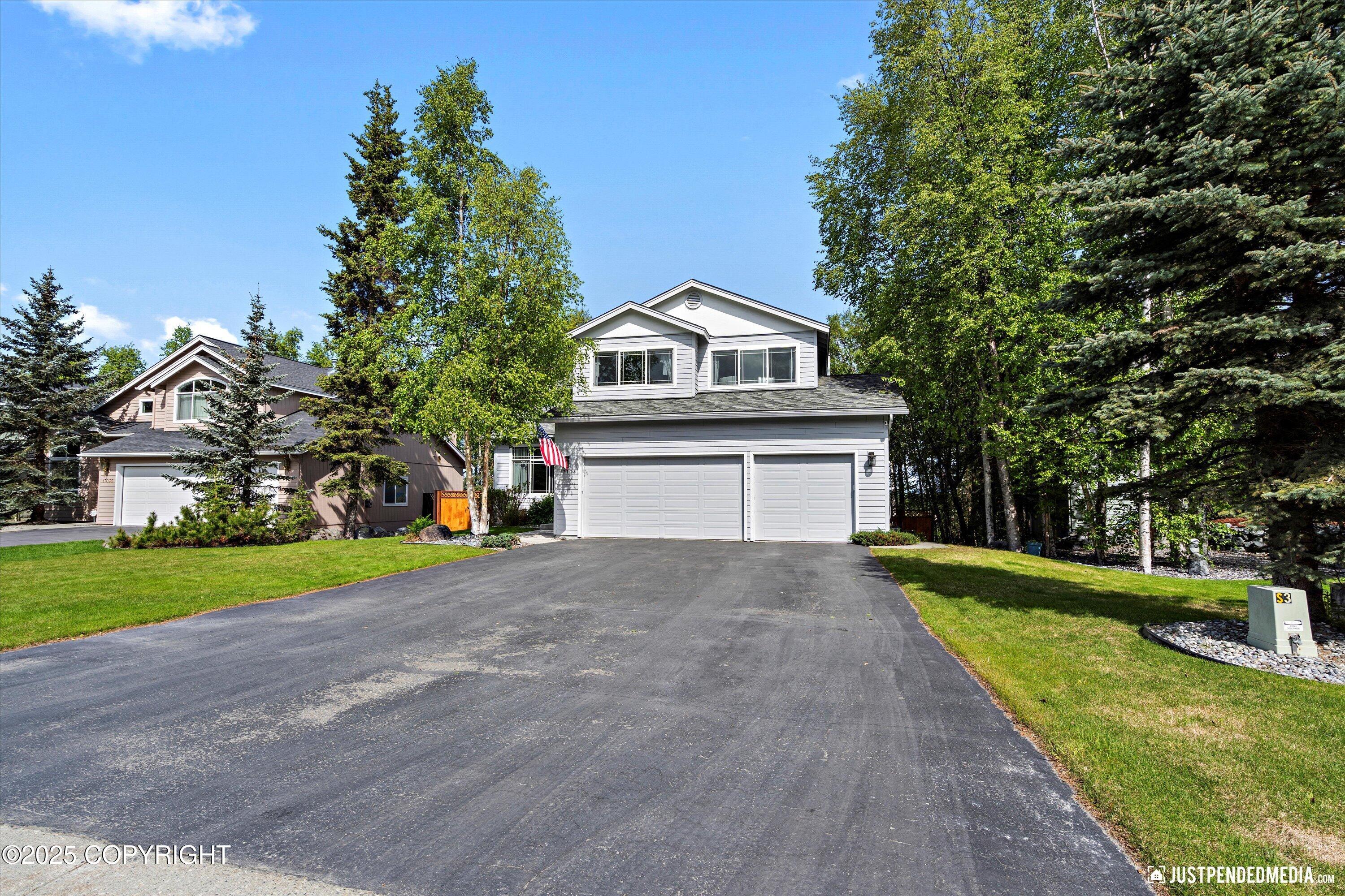 Eagle River, Alaska 99577, United States, 6 Bedrooms Bedrooms, ,4 BathroomsBathrooms,Residential,Active,141315