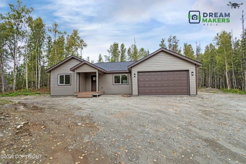 Homes For Sale - 707 E Strathclyde Lane<br/> Wasilla, AK 99654