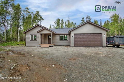 Homes For Sale - 707 E Strathclyde Lane<br/> Wasilla, AK 99654