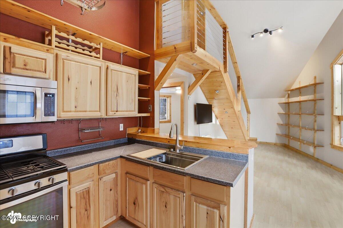 130 Birdhouse Loop #4