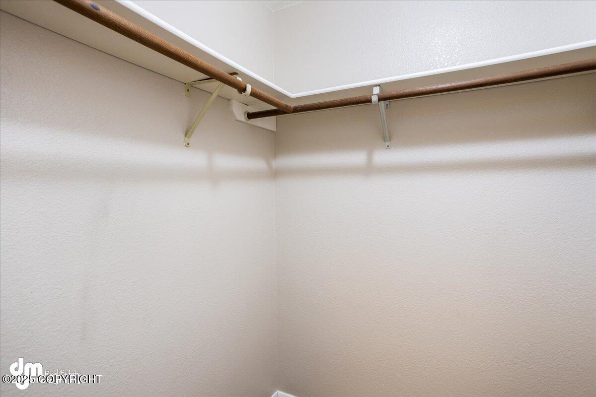 5622 E 40th Avenue, Anchorage, Alaska image 20