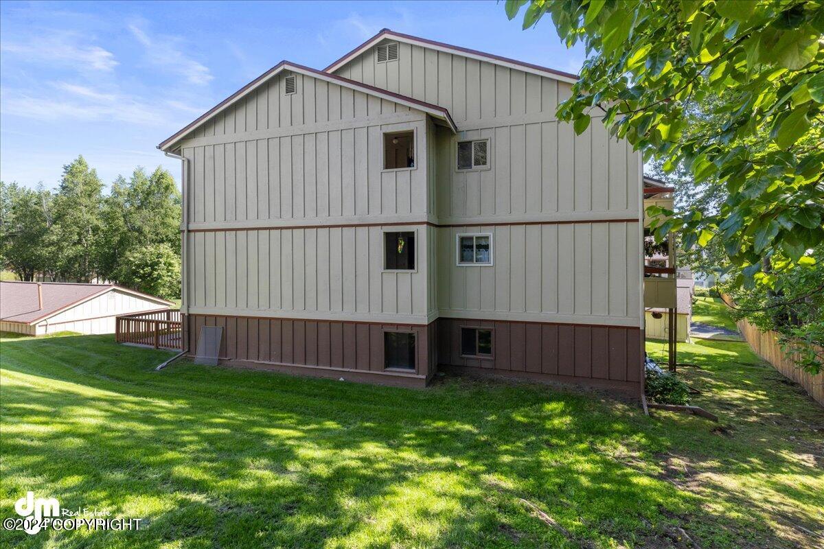 5622 E 40th Avenue, Anchorage, Alaska image 4