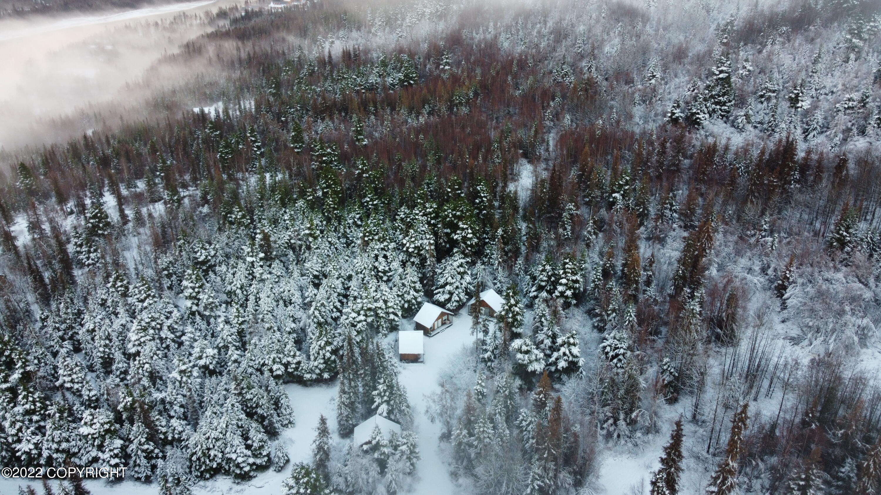 Cooper Landing, Alaska 99572, United States, 6 Bedrooms Bedrooms, ,2 BathroomsBathrooms,Residential,Pending,74086