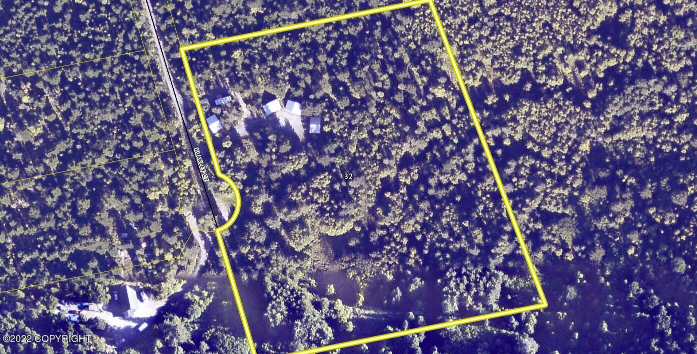 Cooper Landing, Alaska 99572, United States, 6 Bedrooms Bedrooms, ,2 BathroomsBathrooms,Residential,Pending,74086