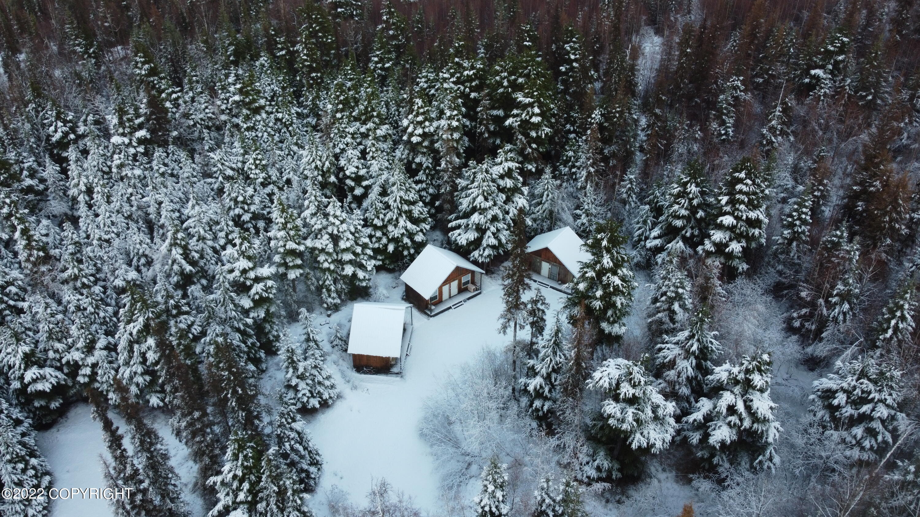 Cooper Landing, Alaska 99572, United States, 6 Bedrooms Bedrooms, ,2 BathroomsBathrooms,Residential,Pending,74086