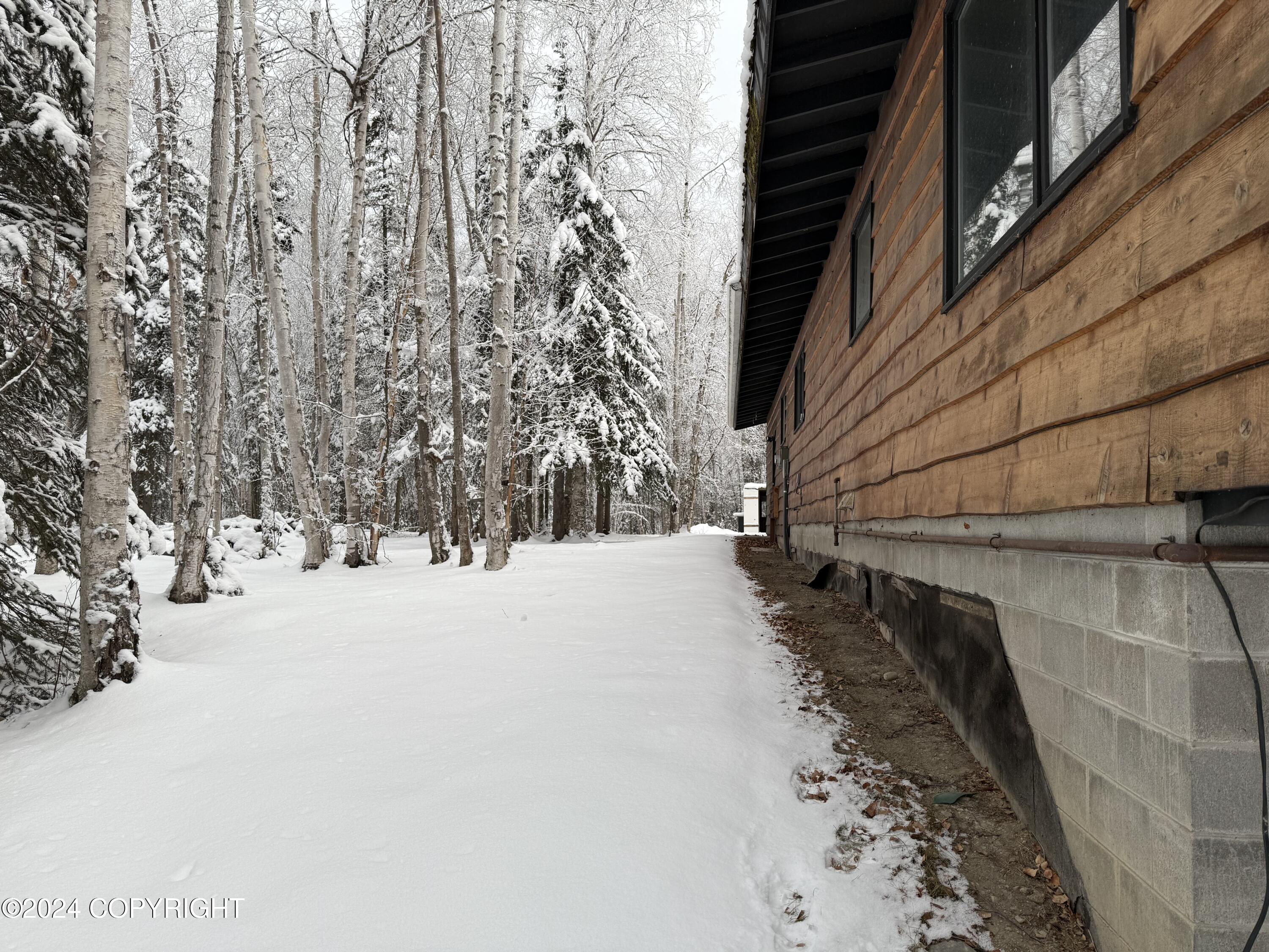16760 N Eagle River Road, Eagle River, Alaska image 29