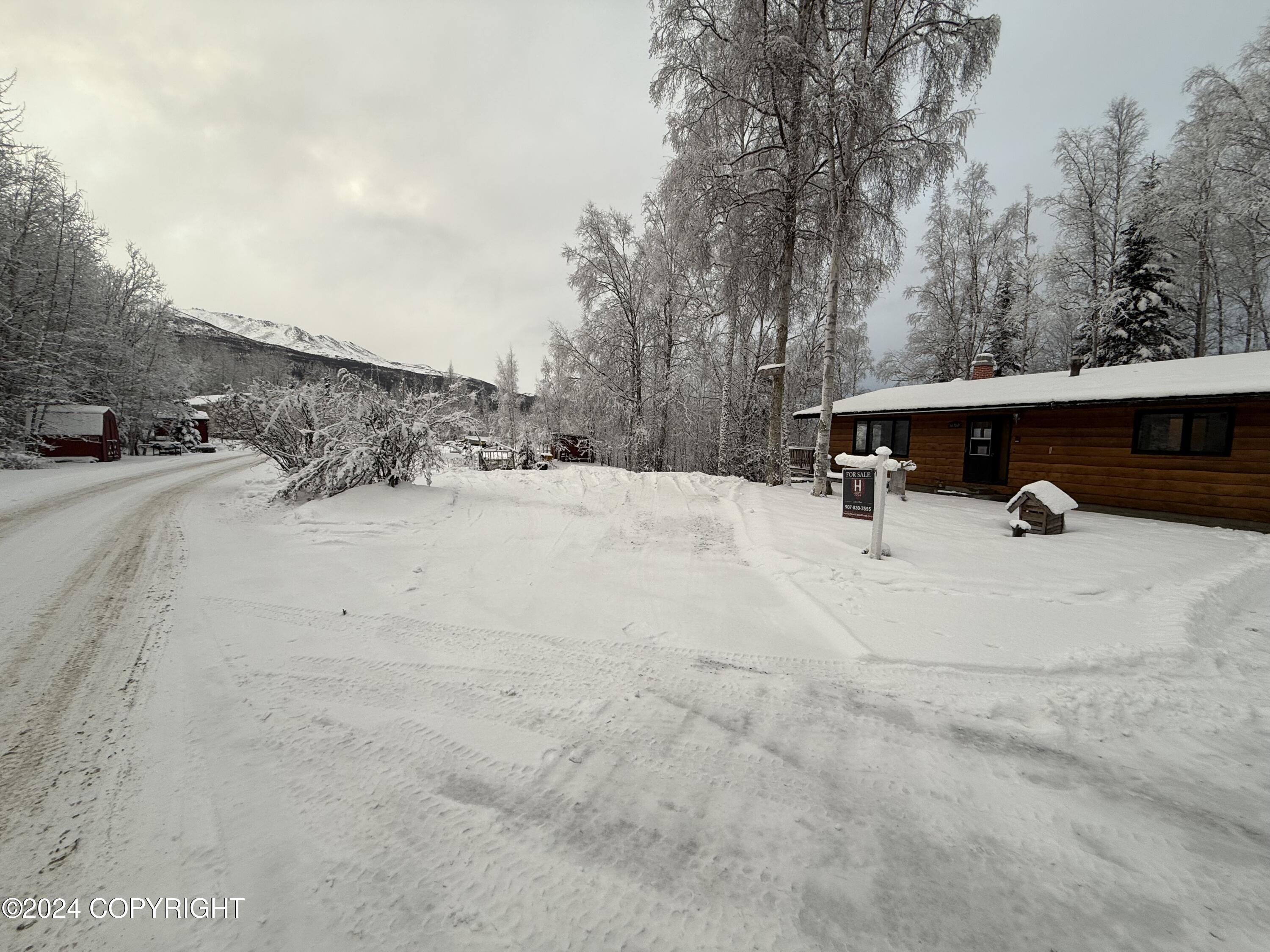16760 N Eagle River Road, Eagle River, Alaska image 26
